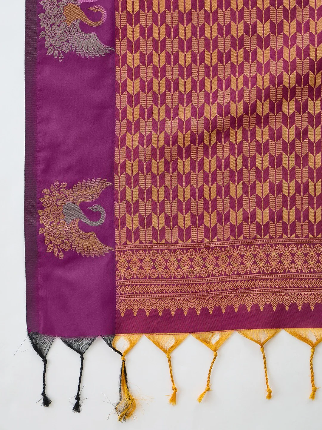Elegant Burnt Orange Handloom Silk Saree with Woven Design - Image 2