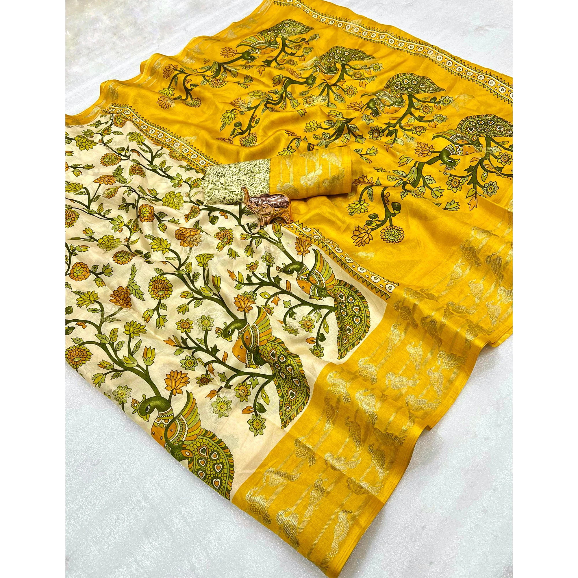 Elegant Cream & Yellow Cotton Blend Saree Adorned With Vibrant Peacock Floral Print - Image 7