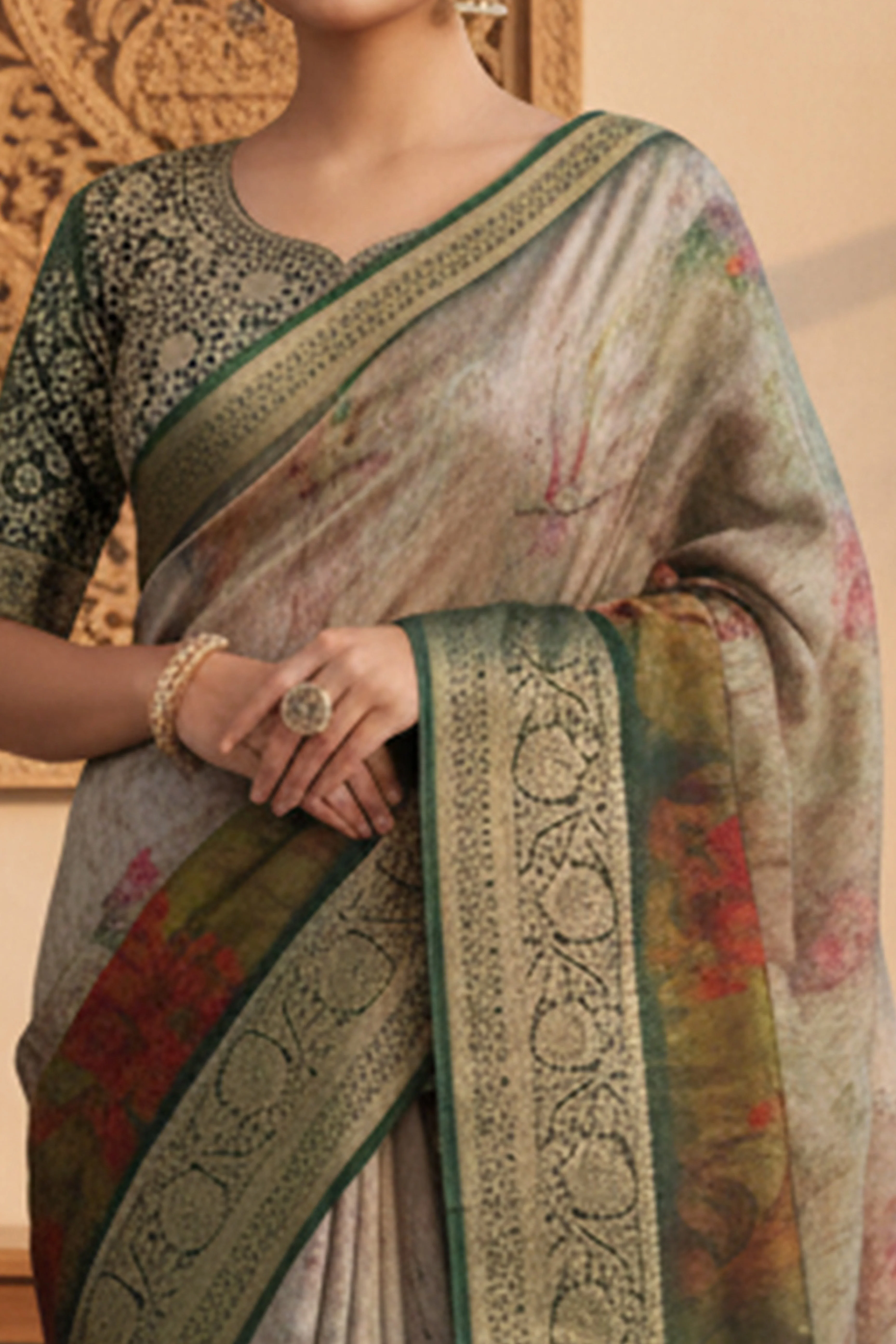 Elegant Green & Brown Floral Viscose Saree Highlighted With Intricate Weaving Border & Tassel Pallu - Image 2