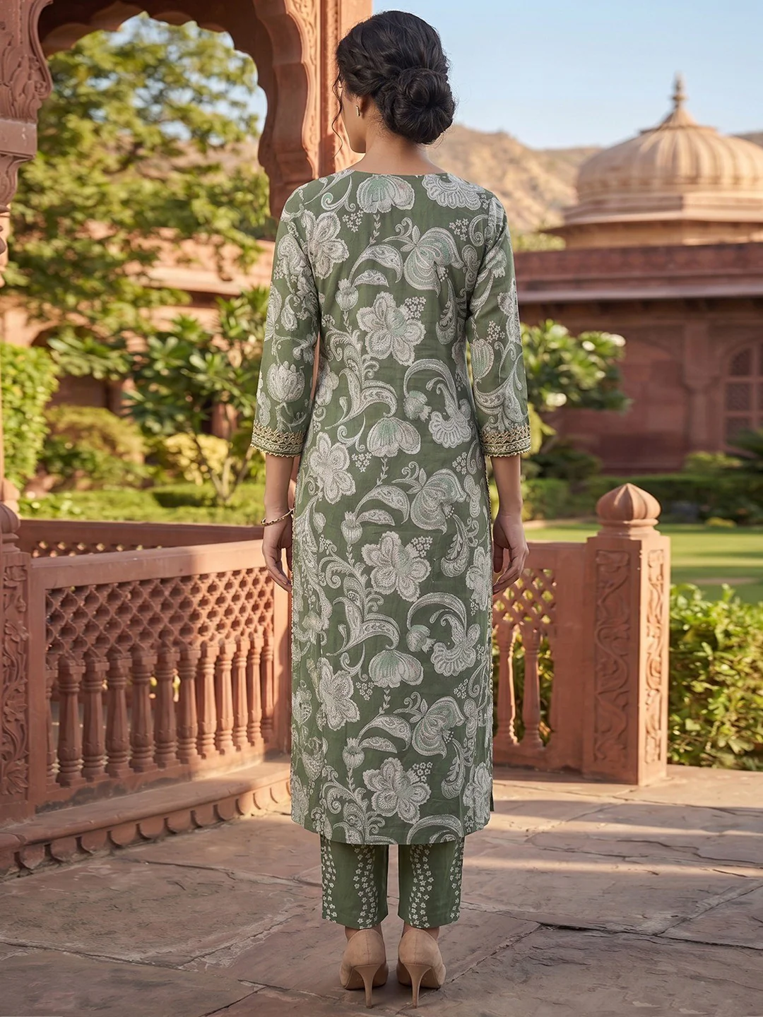 Elegant Green Floral Printed Pure Cotton Straight Top Bottom Set - Image 3