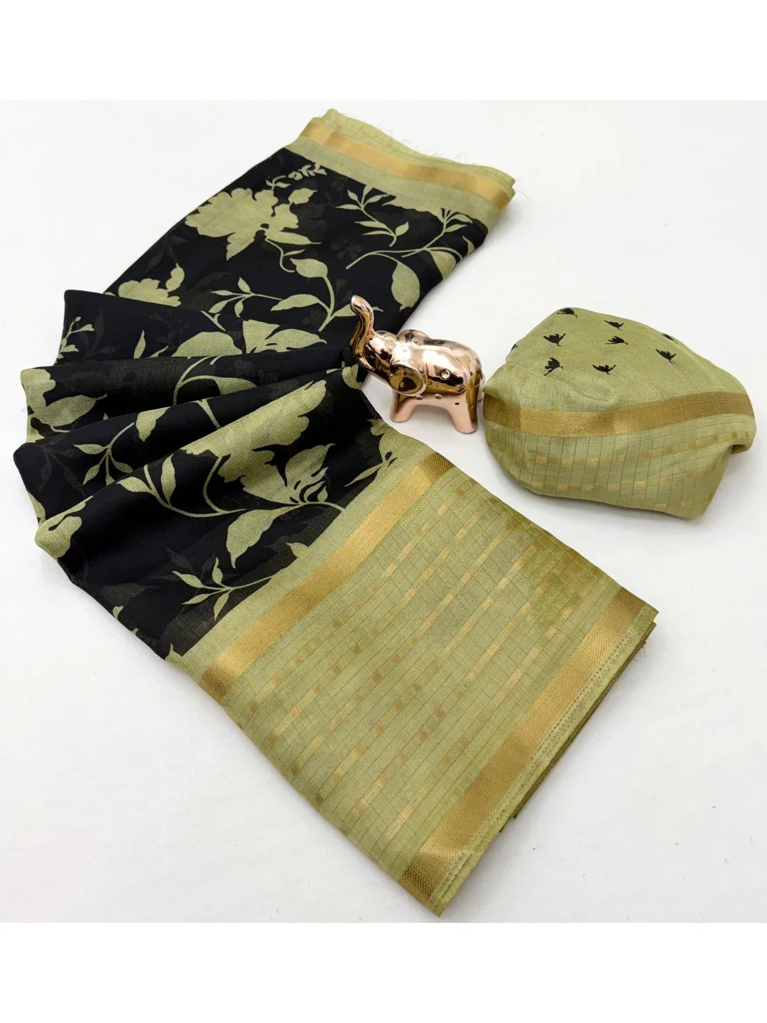 Elegant Green Khaadi Saree with Floral Print and Golden Border - Image 3