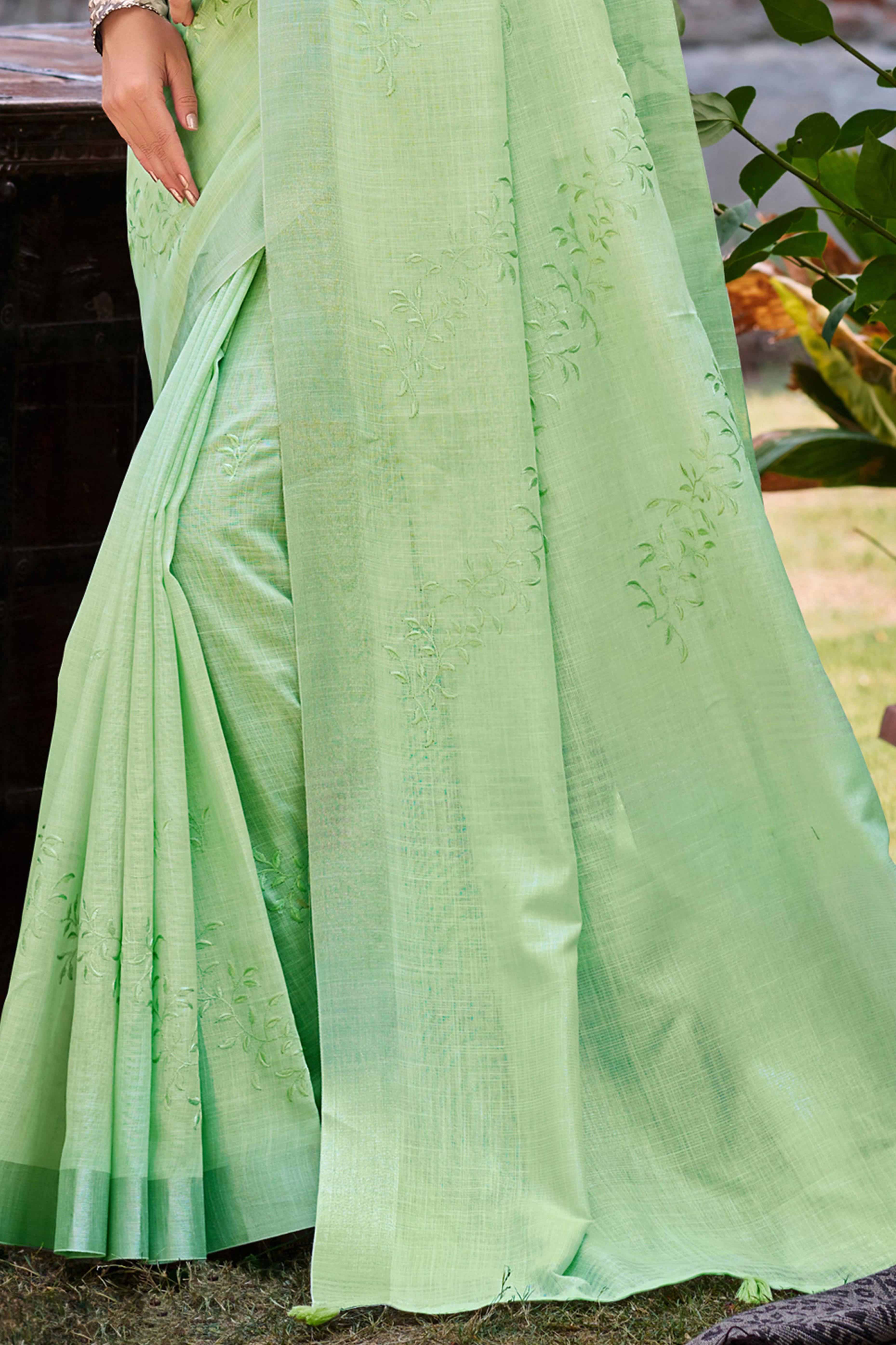 Elegant Green Linen Saree Featuring Intricate Woven & Embroidered Patterns - Image 5