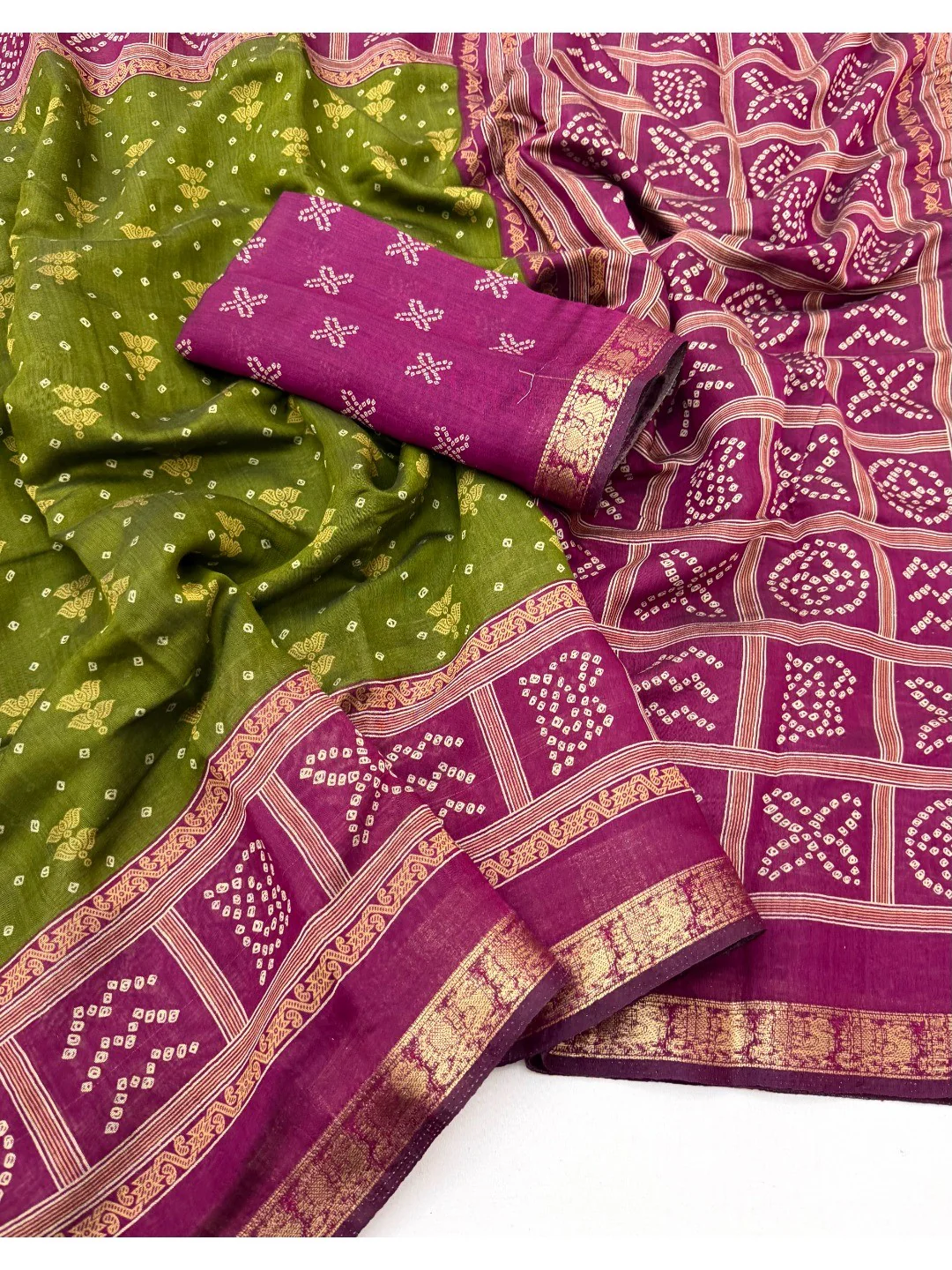 Elegant Green Viscose Saree with Bandhani Print and Jacquard Border - Image 3