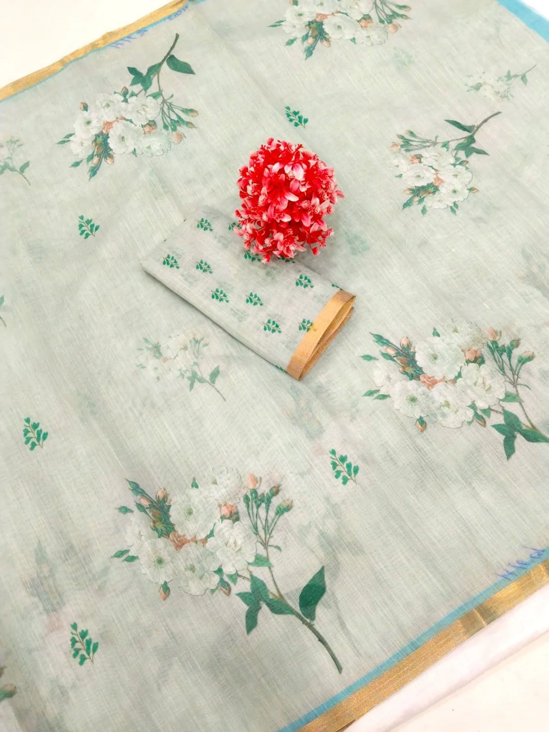 Elegant Grey Linen Saree with Floral Print and Golden Border - Image 4