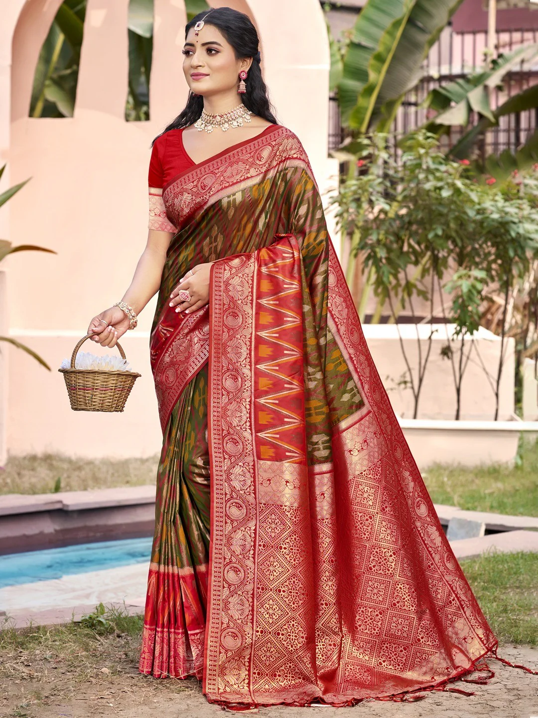 Elegant Mehendi Green Ikkat Print Woven Silk Blend Saree with Red Border