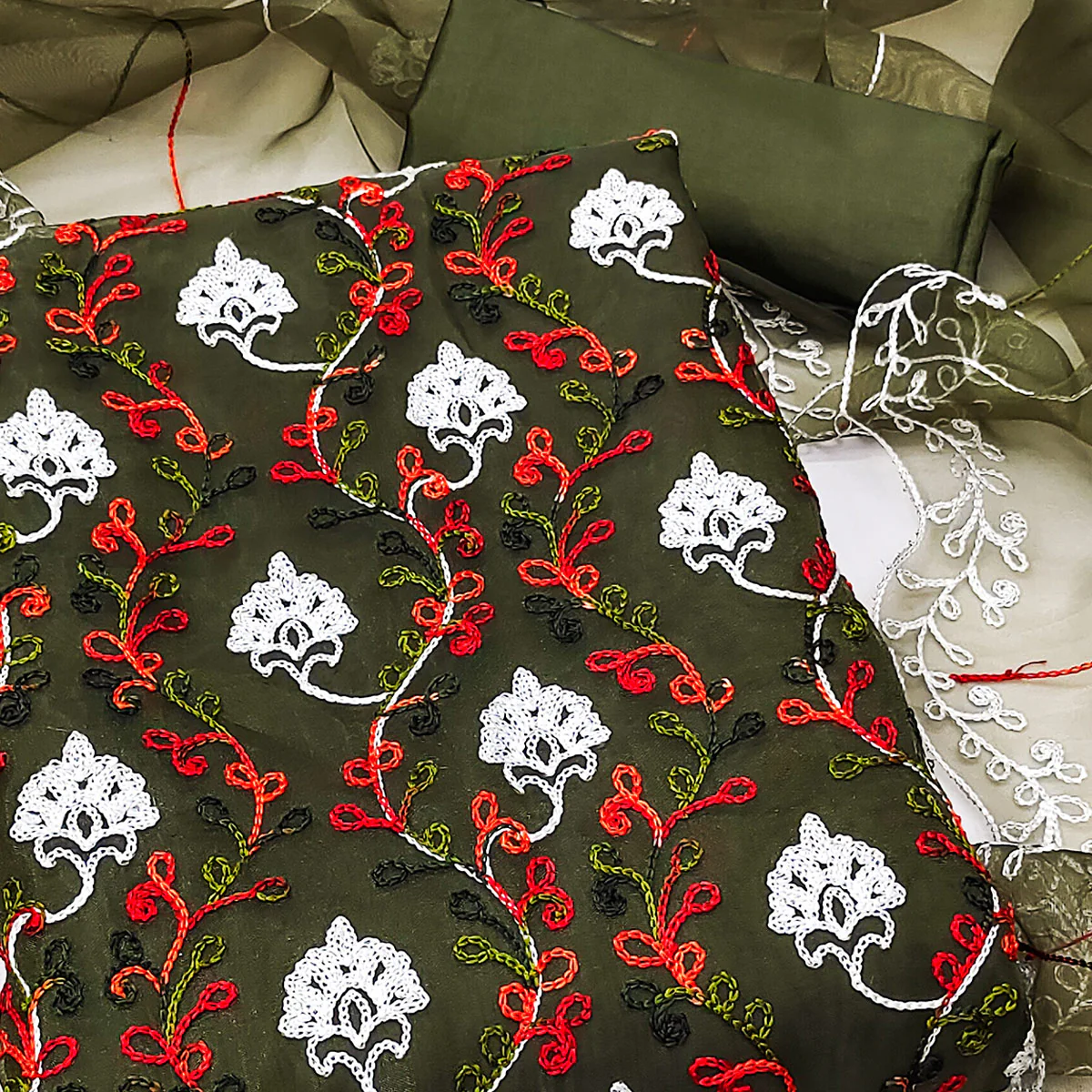 Elegant Mehendi Green Organza Dress Material Ensemble With Exquisite Floral Embroidery - Image 2
