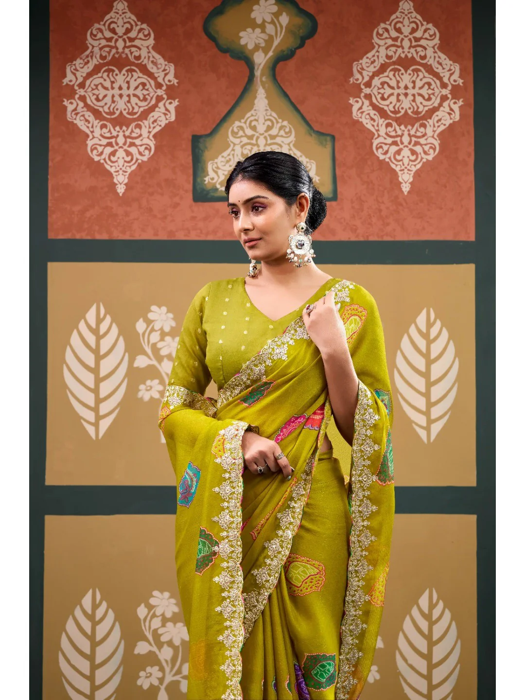 Elegant Olive Bandhani Printed Chiffon Saree with Beautiful Embroidery Work - Image 2
