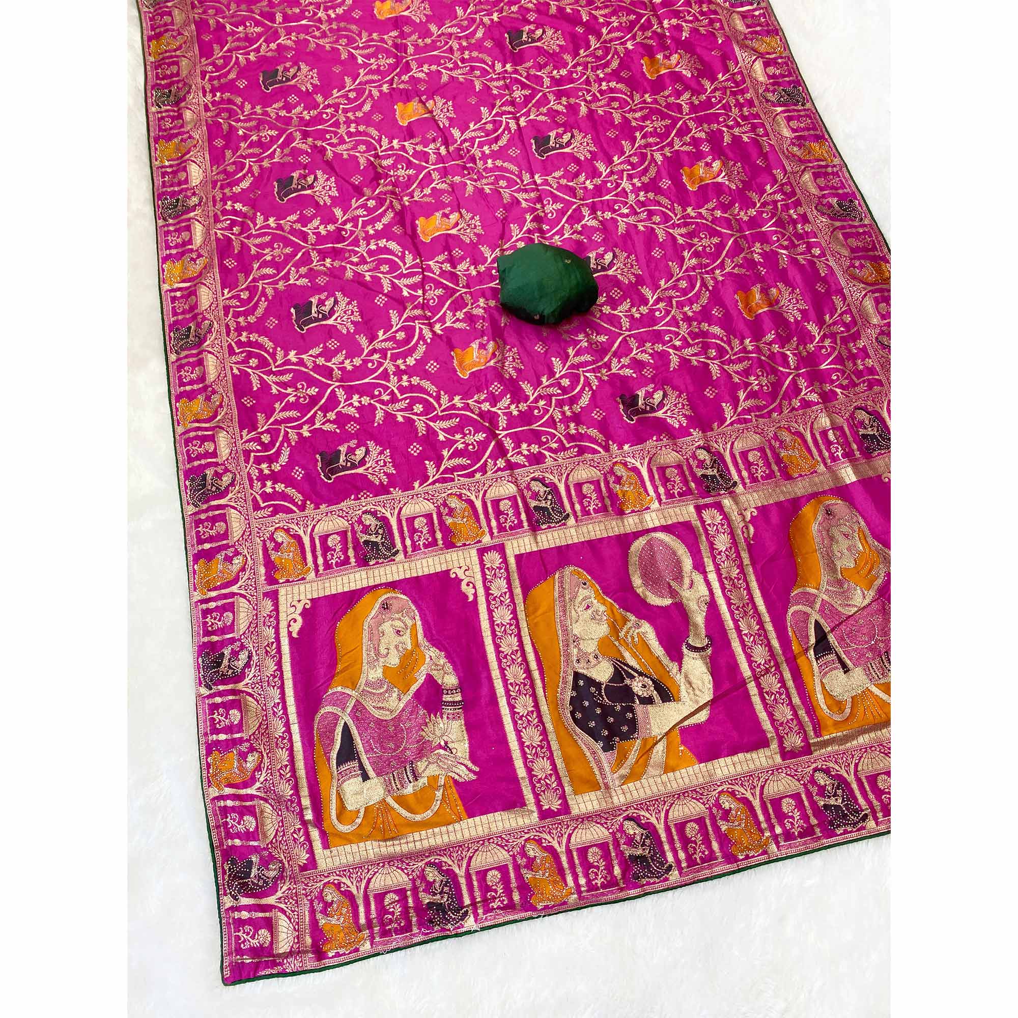 Elegant Pink Dola Silk Saree with Intricate Zari Weaving for Festive Occasions - Image 4
