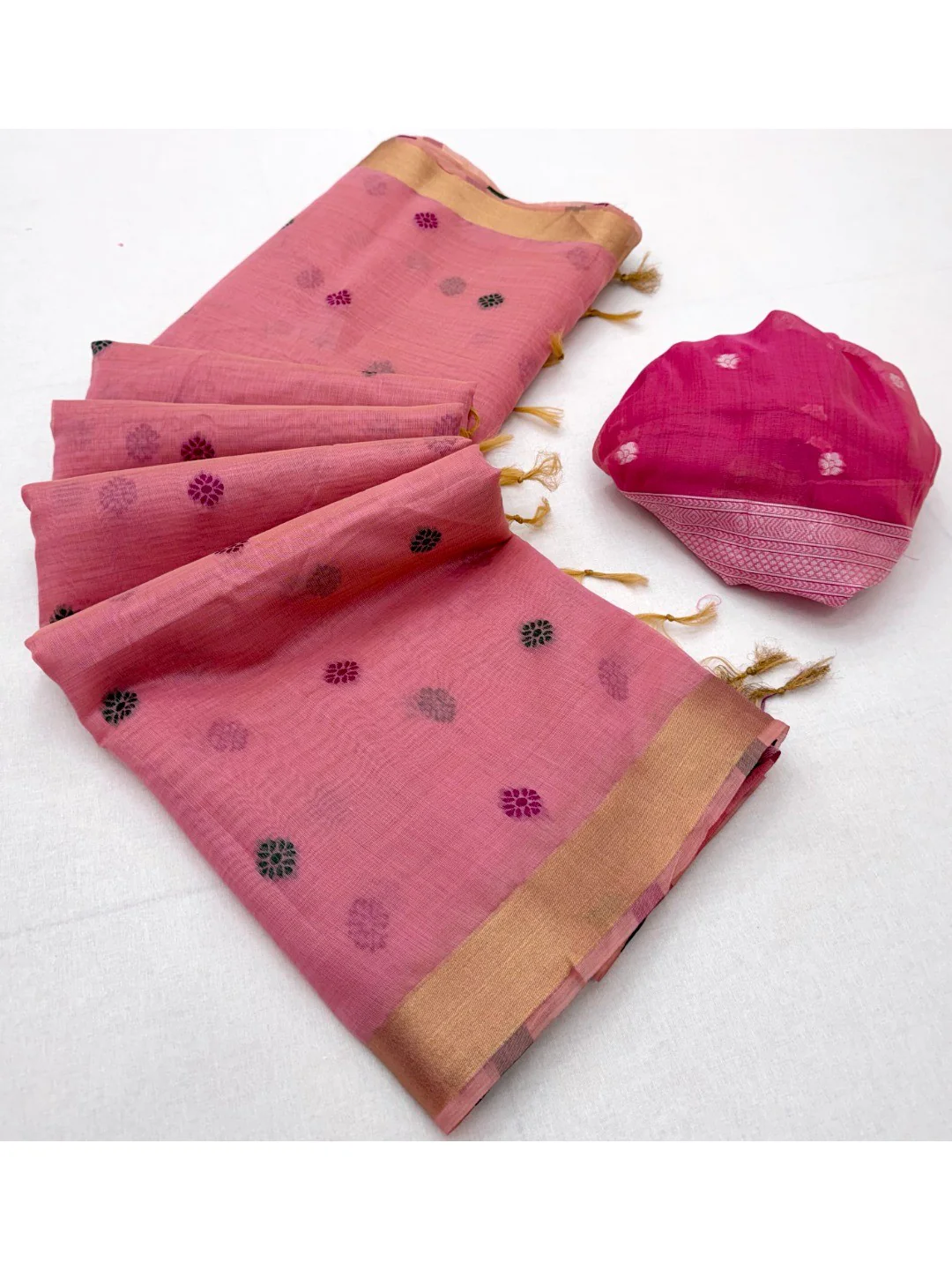 Elegant Pink Linen Saree with Floral Prints and Swan Motif Pallu - Image 2