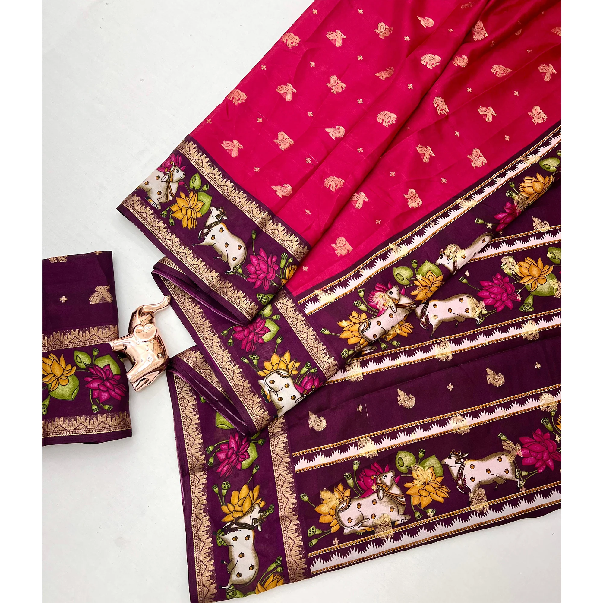 Elegant Pink Peacock Pattern Zari Weaving Georgette Saree With Tassel Pallu - Image 5