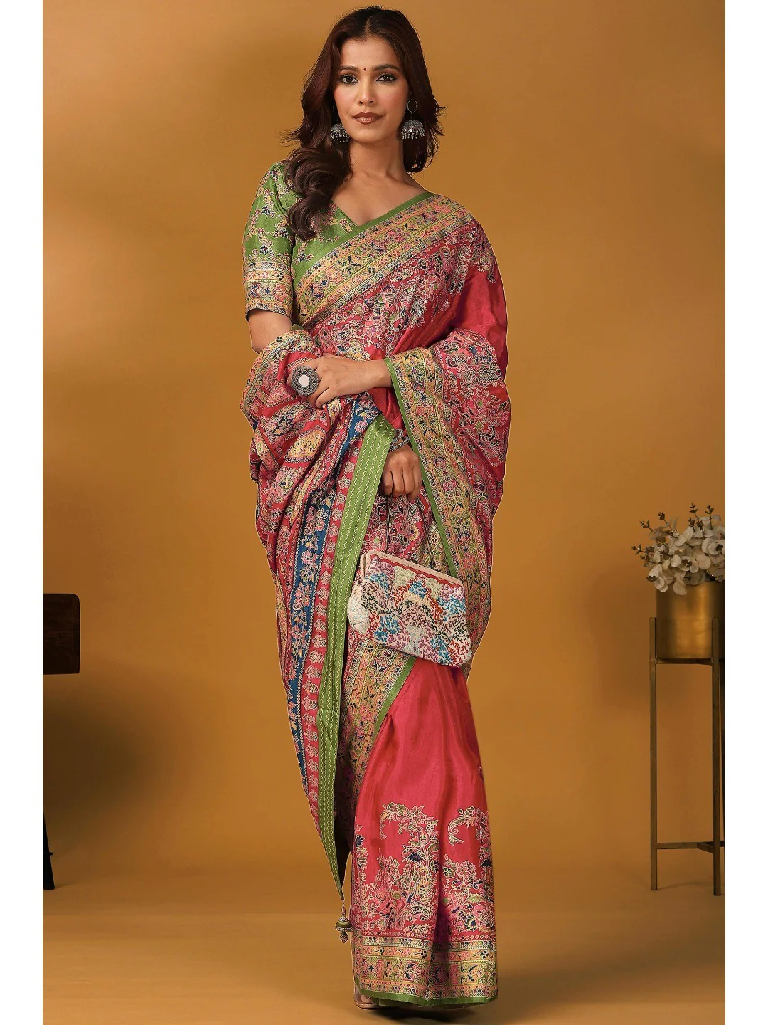 Elegant Pink Pure Viscose Dola Saree Adorned With Floral & Paisley Position Prints - Image 4