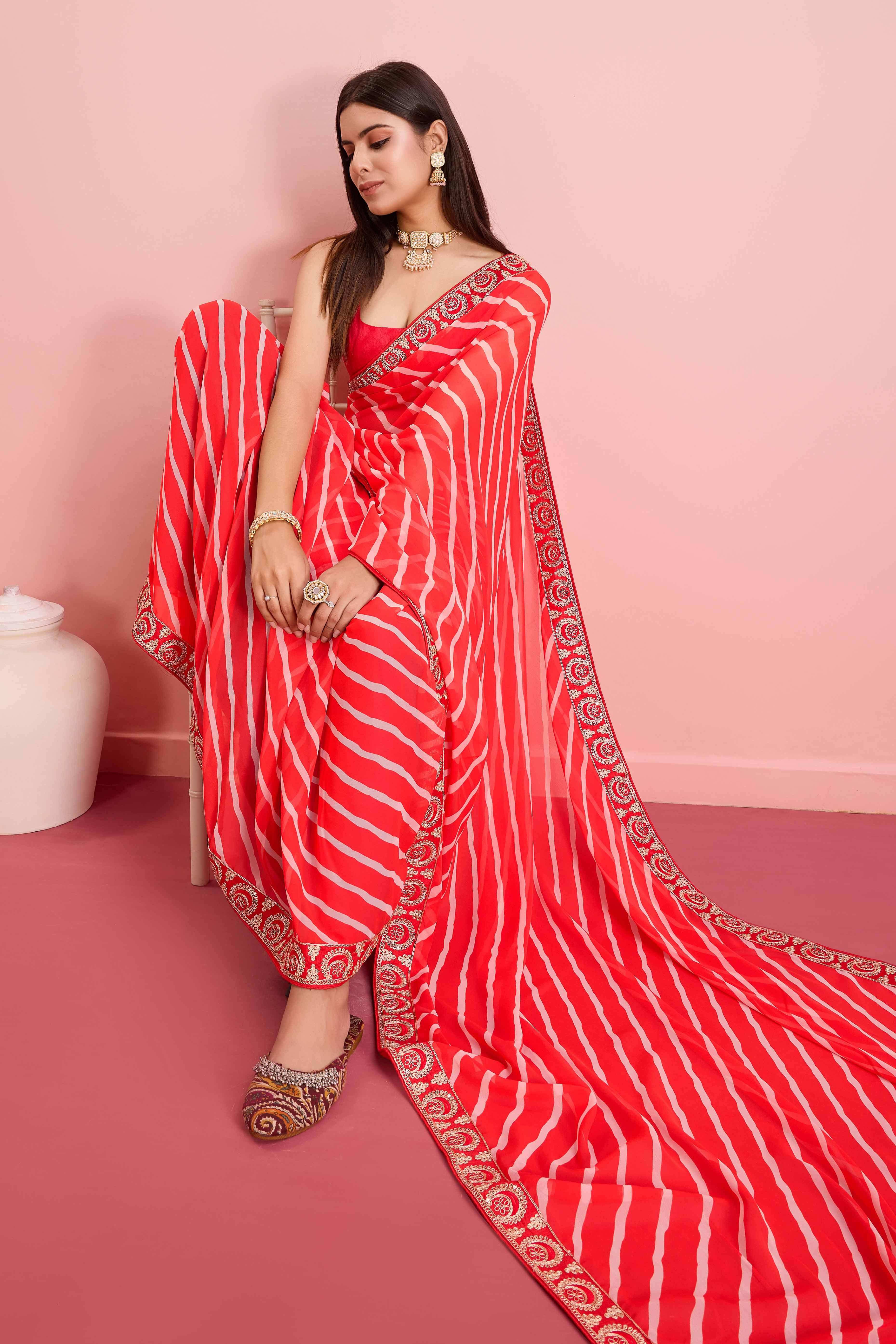 Elegant Red Leheriya Printed Saree in Flowing Georgette - Image 4