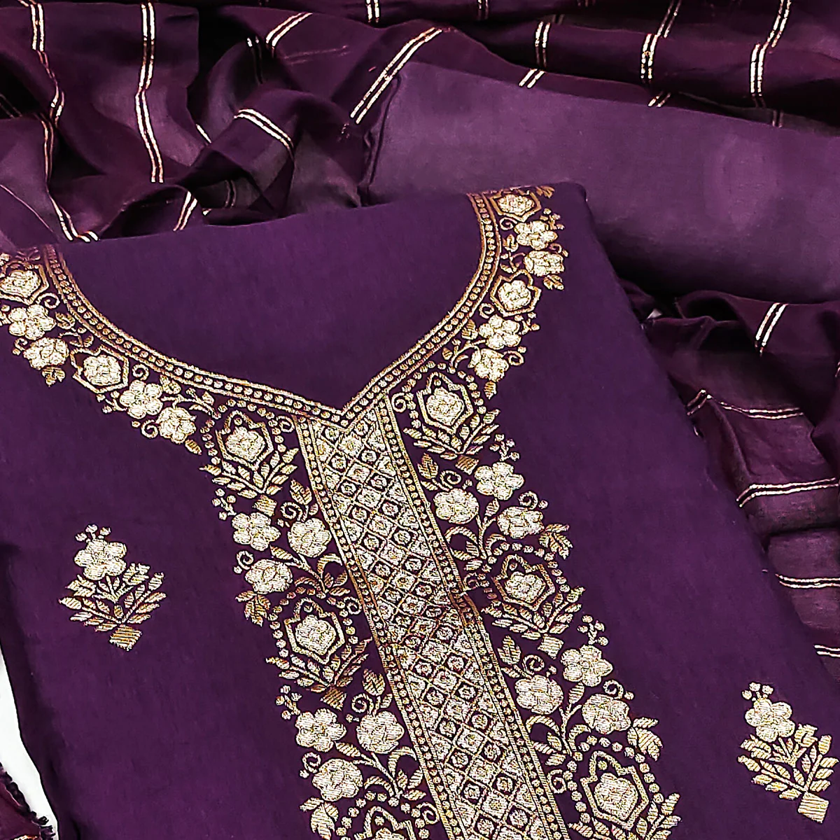 Elegant Royal Wine Banarasi Jacquard Dress Material Adorned With Ornate Zari Floral Weaves - Image 2
