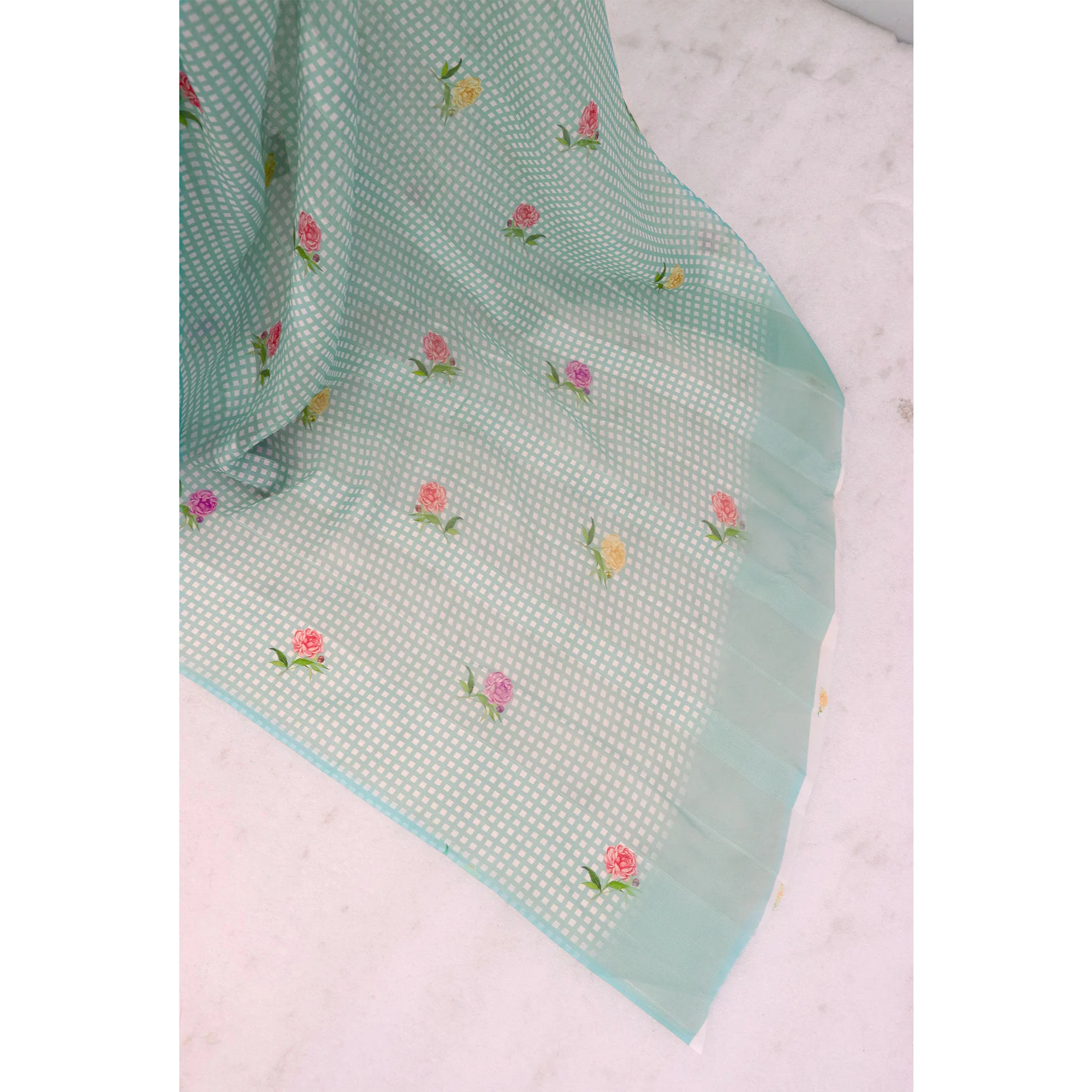 Elegant Sky Blue Floral Digital Printed Georgette Saree With Subtle Detailing - Image 5