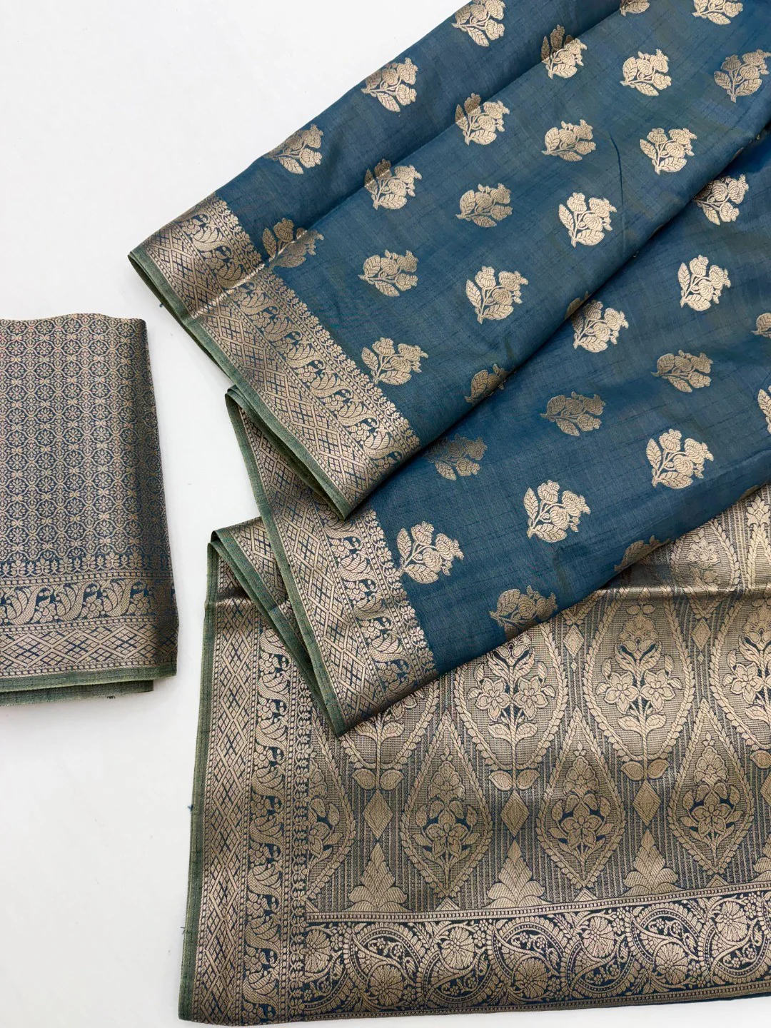 Elegant Teal Cotton Silk Saree With Floral Zari Weave - Image 3