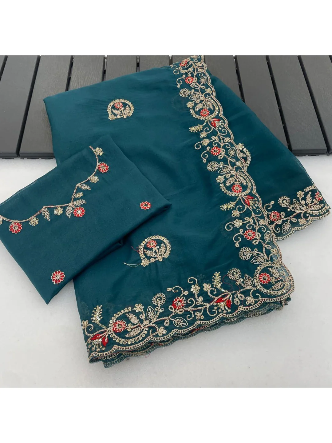 Elegant Teal Floral Cording Embroidered Georgette Saree Highlighted With Shimmering Sequins - Image 4