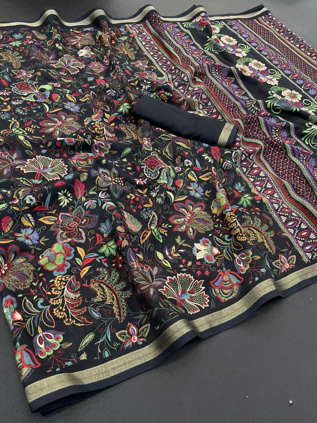 Ethnic Black Chanderi Silk Saree with Detailed Floral Pattern - Image 2