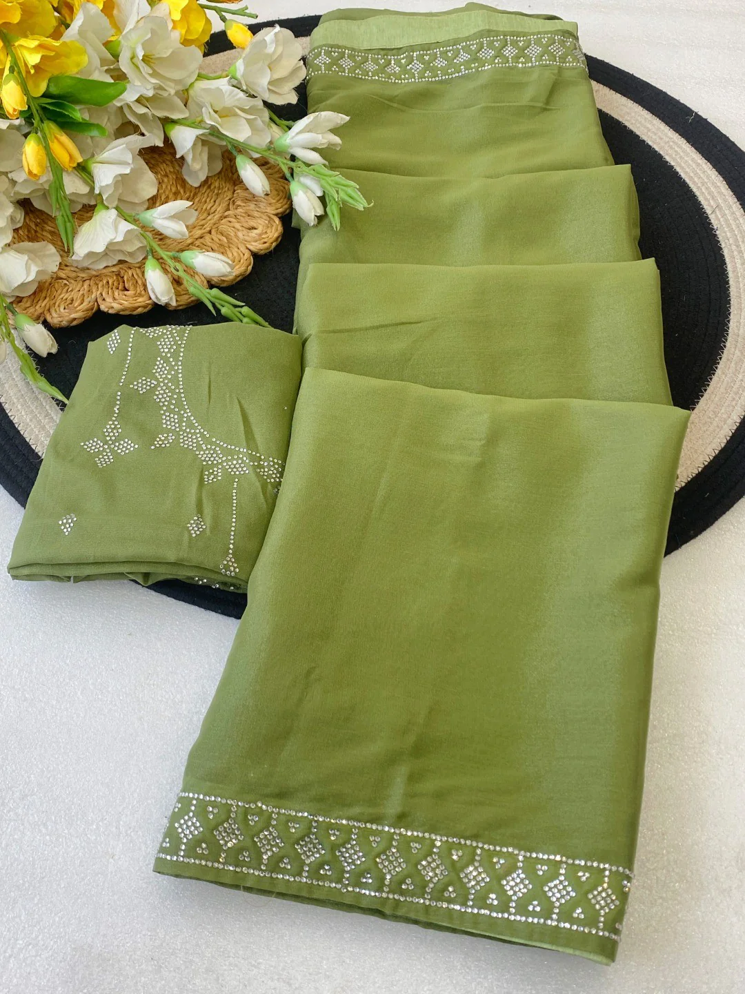 Exquisite Emerald Green Solid Georgette Saree Adorned With Luxurious Swarovski Crystal Border Work - Image 4
