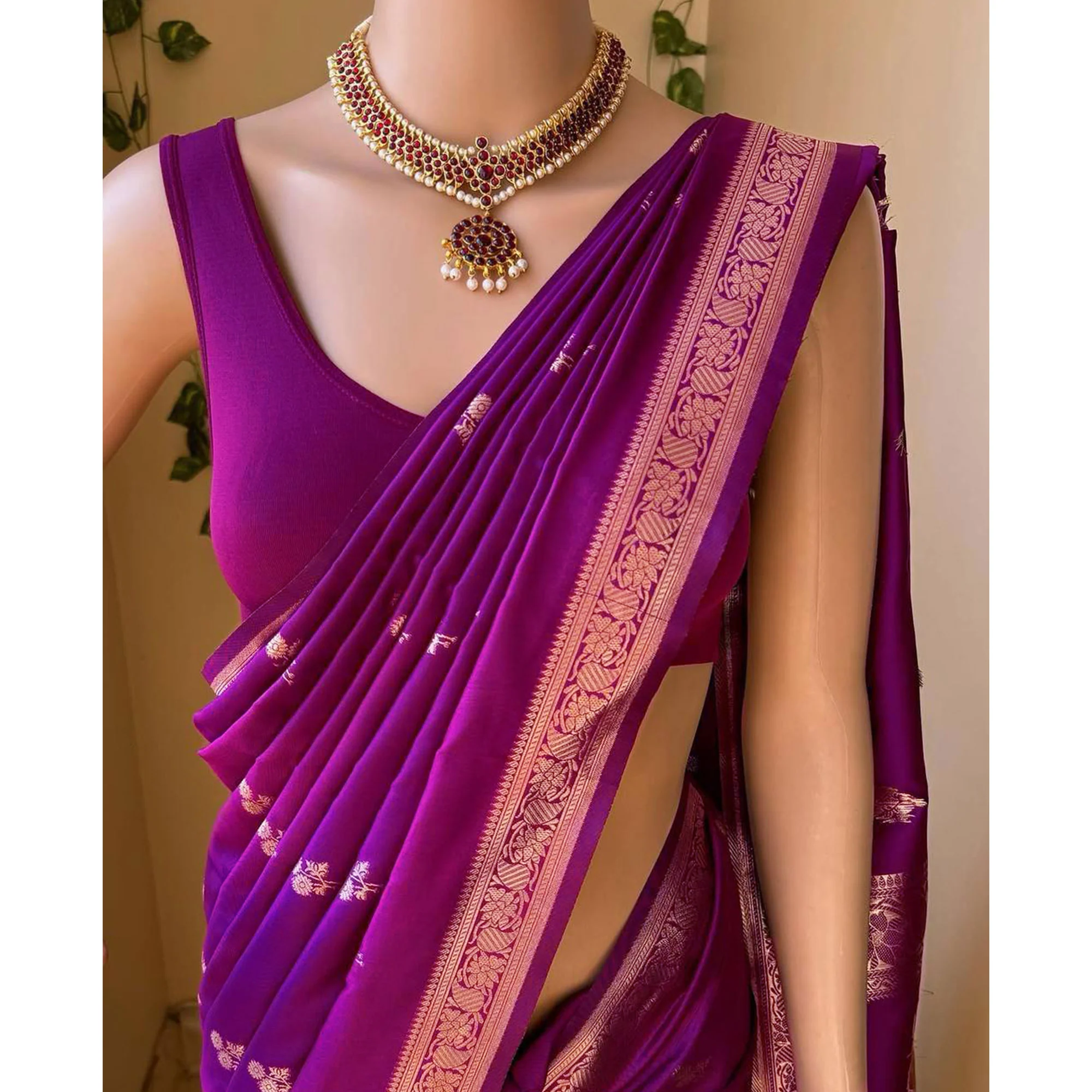 Exquisite Purple Banarasi Silk Saree Featuring Intricate Zari Butti Weaving for a Rich Festive Look - Image 7