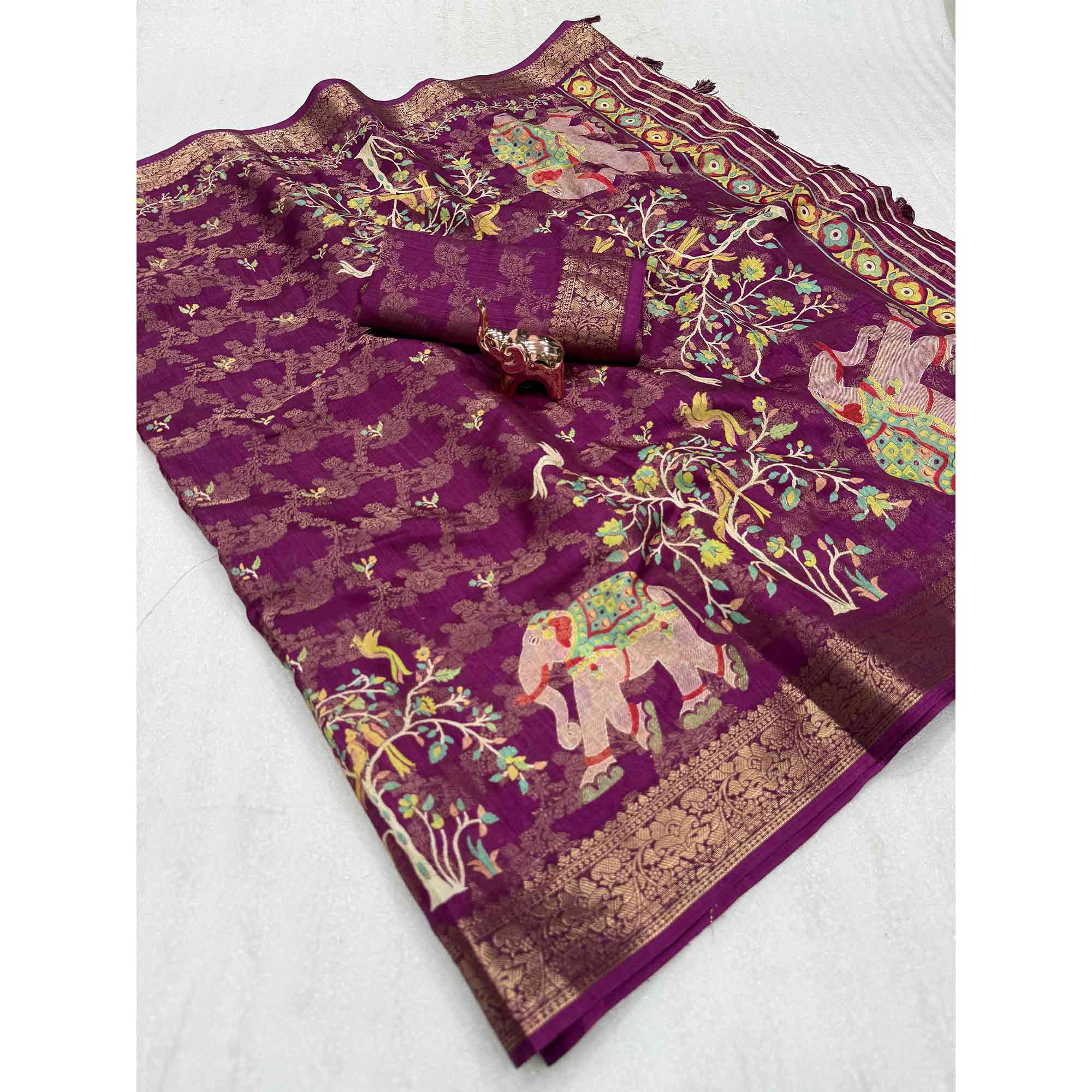 Exquisite Wine Floral Weaving Tusser Silk Jacquard Saree Highlighted With Elephant Motif Pallu - Image 4