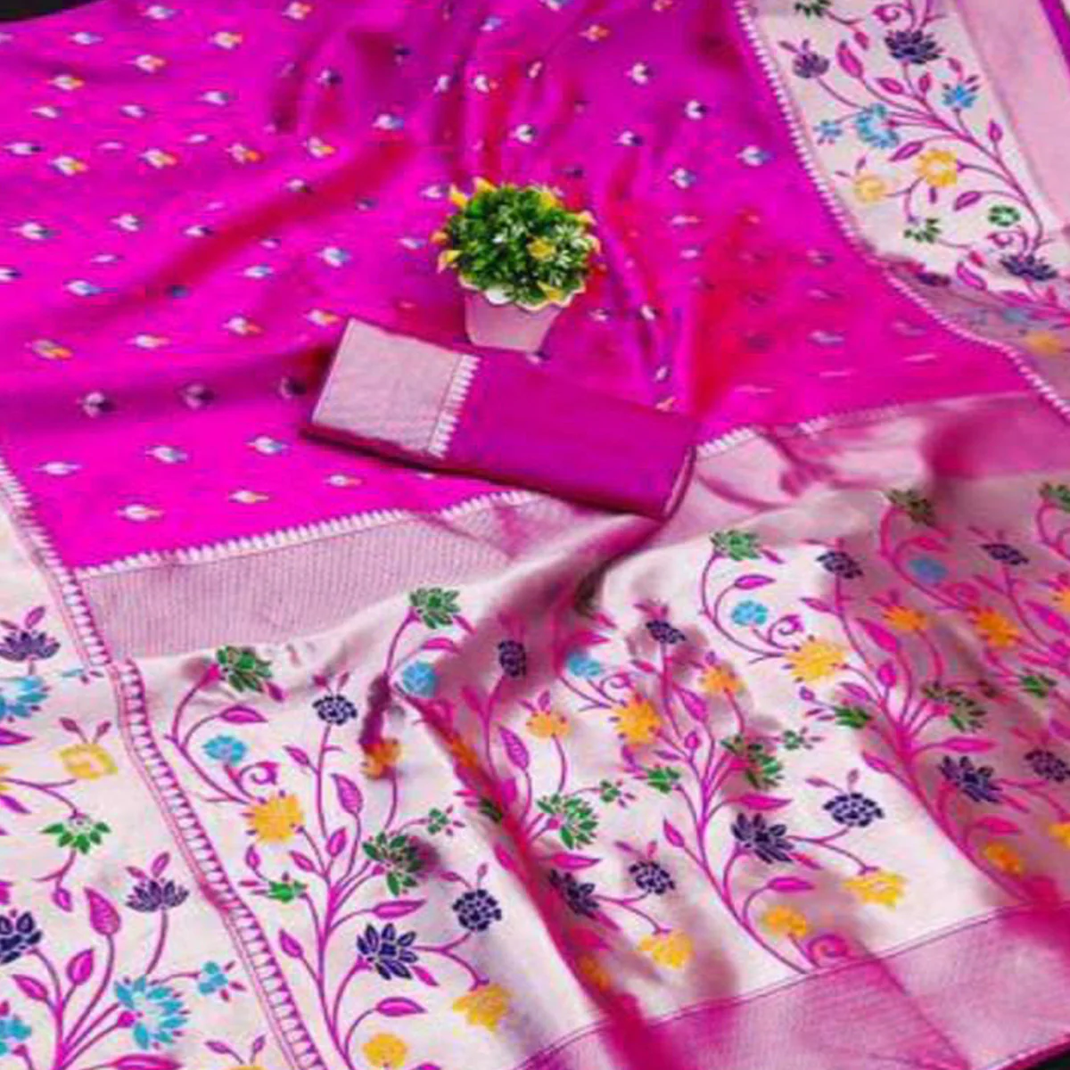 Festive Banarasi Silk Paithani Saree in Rani Pink Enhanced with Zari Weaving - Image 2