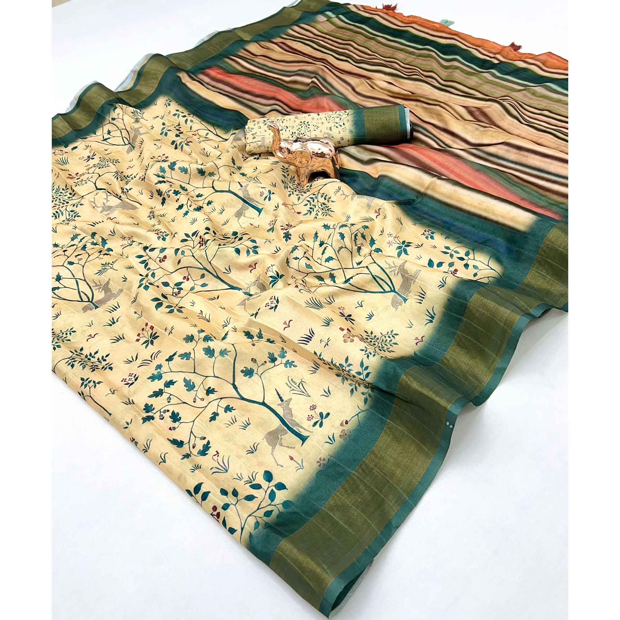 Festive Cream Silk Blend Saree with Subtle Floral Print and Shimmering Zari Border - Image 3