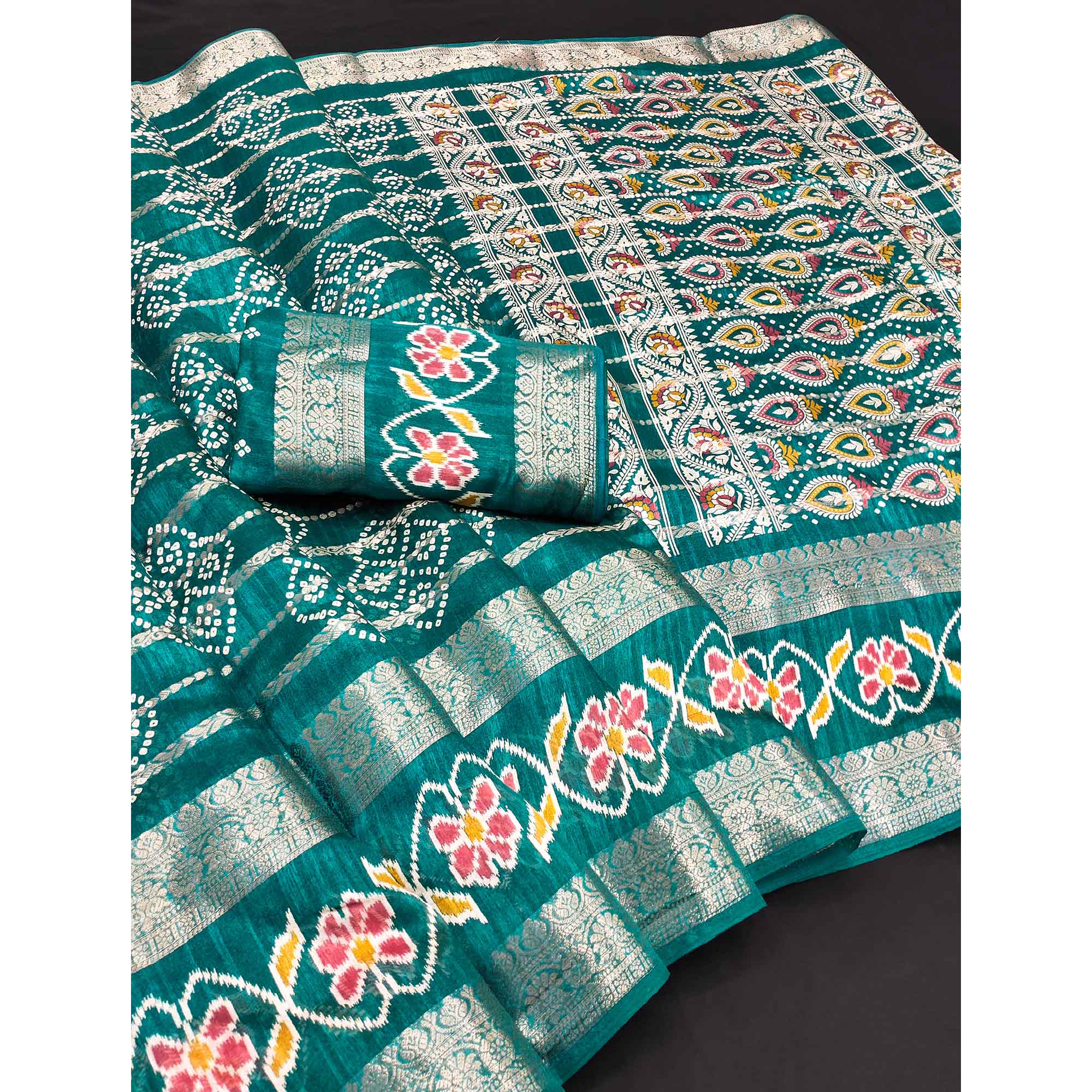 Festive Rama Green Bandhani Print Saree with Rich Zari Detailing - Image 3
