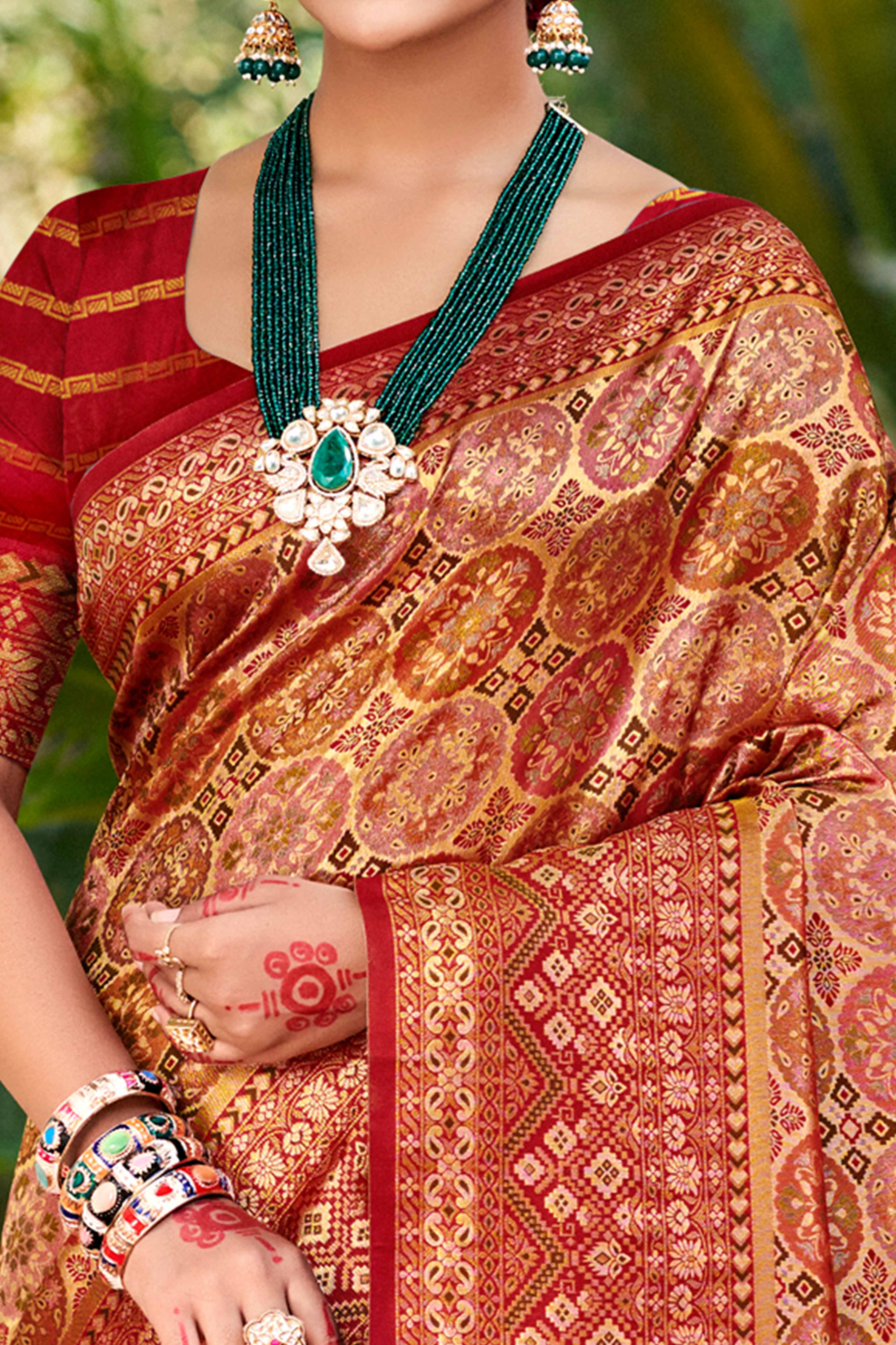 Floral Patterned Maroon Woven Silk Blend Dharmavaram Saree With Tassel Elegance - Image 2