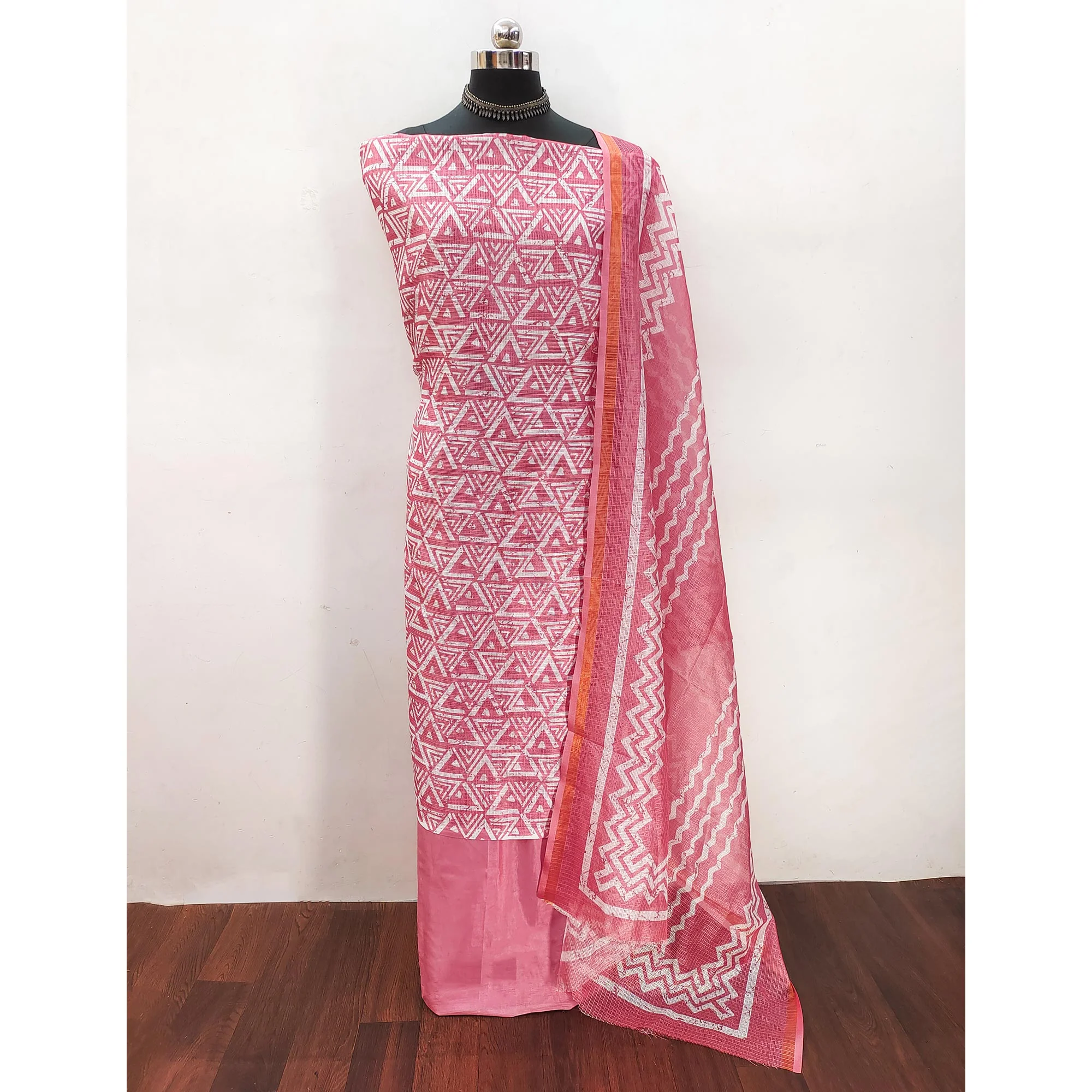 Gajari Pink Geometric Printed Kota Doria Dress Material - Image 3