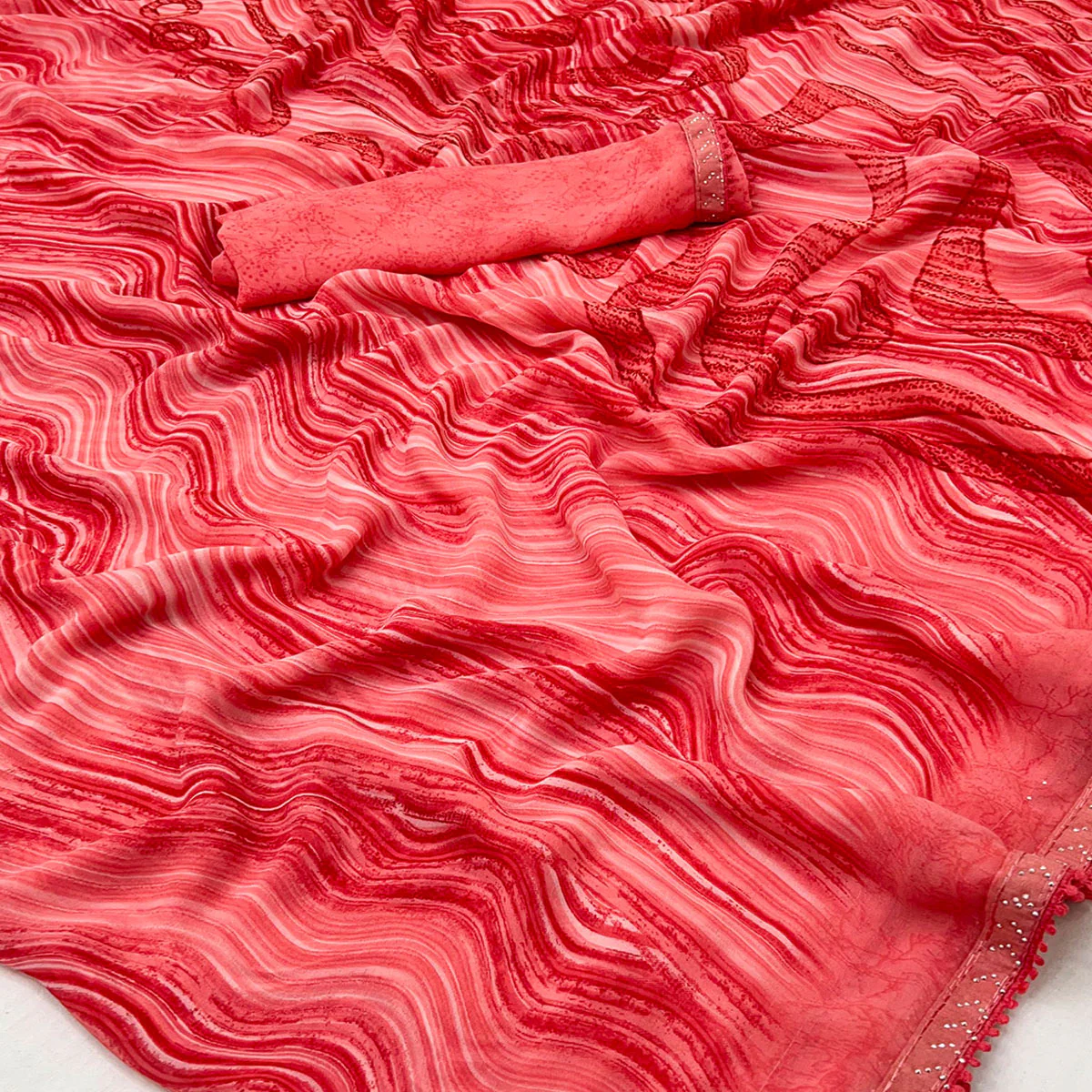 Gajari Pink Printed Georgette Saree With Fancy Lace Border - Image 2