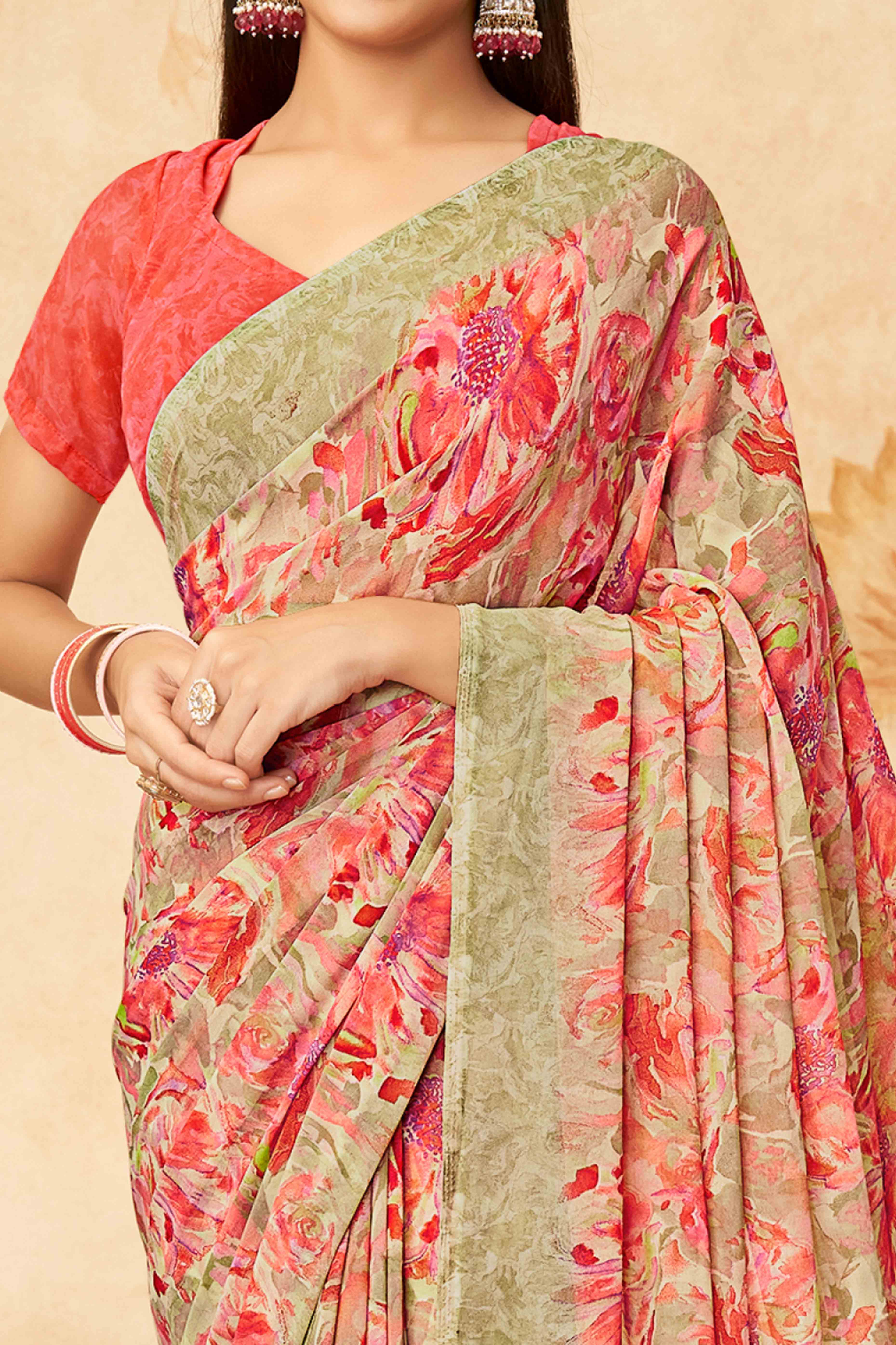Gajri Pink Floral Printed Georgette Saree - Image 2