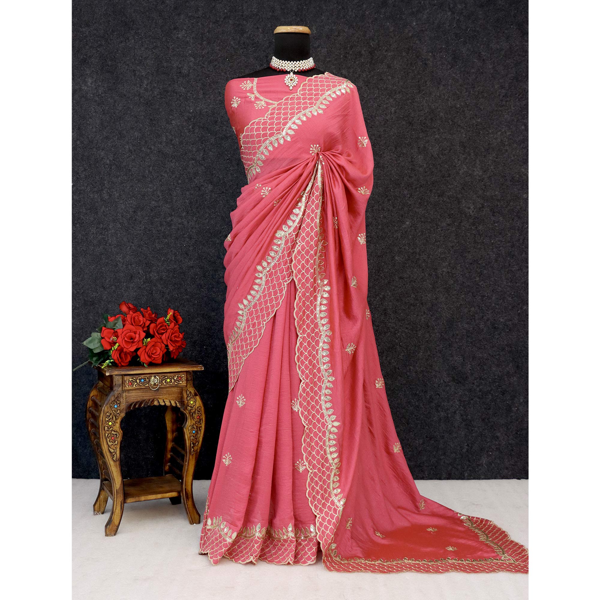 Gajri Pink Sequins Embroidered Vichitra Silk Saree - Image 4