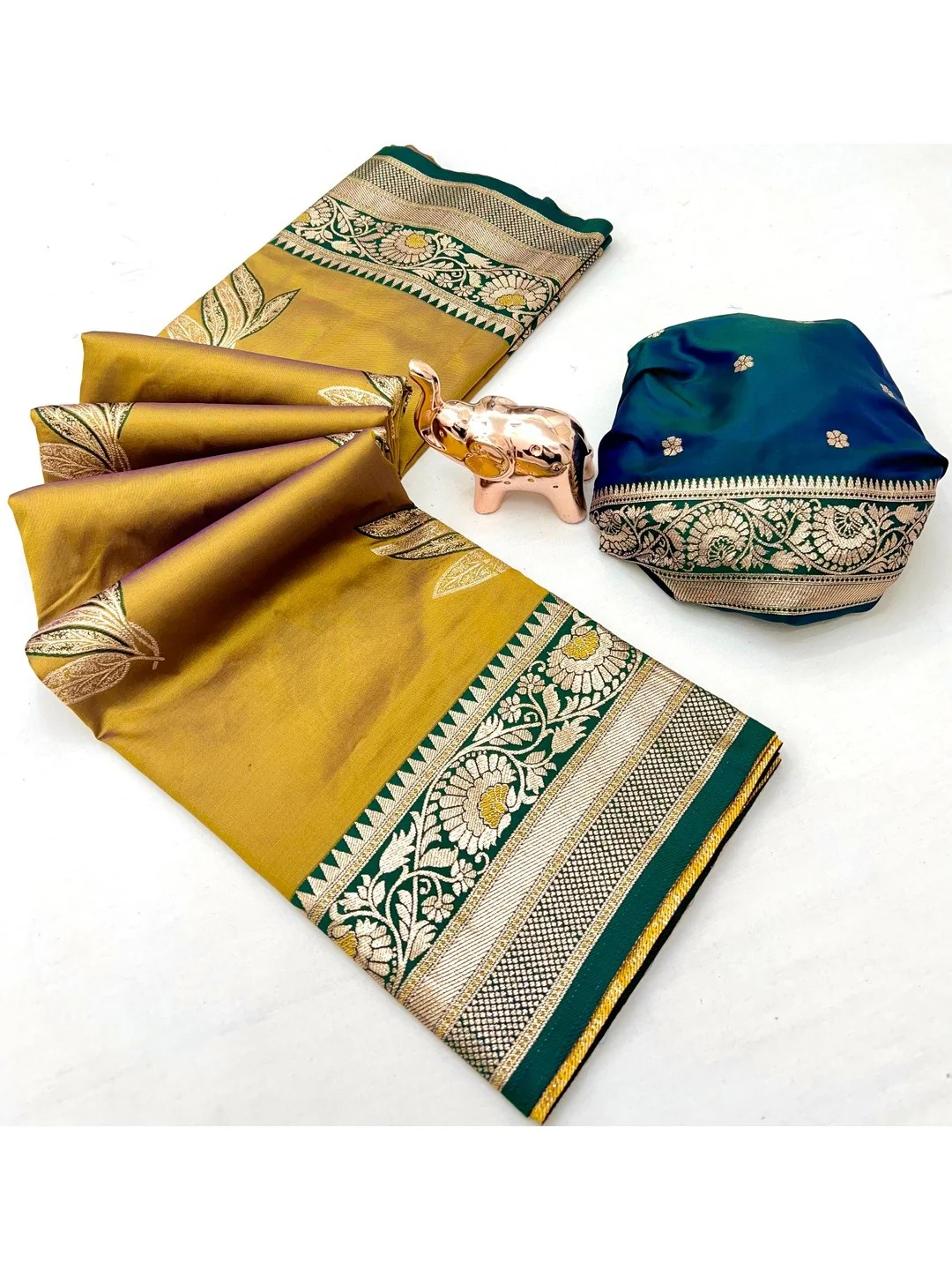 Gold Authentic Banarasi Silk Saree with Fine Floral Zari Work for Festive Wear - Image 2