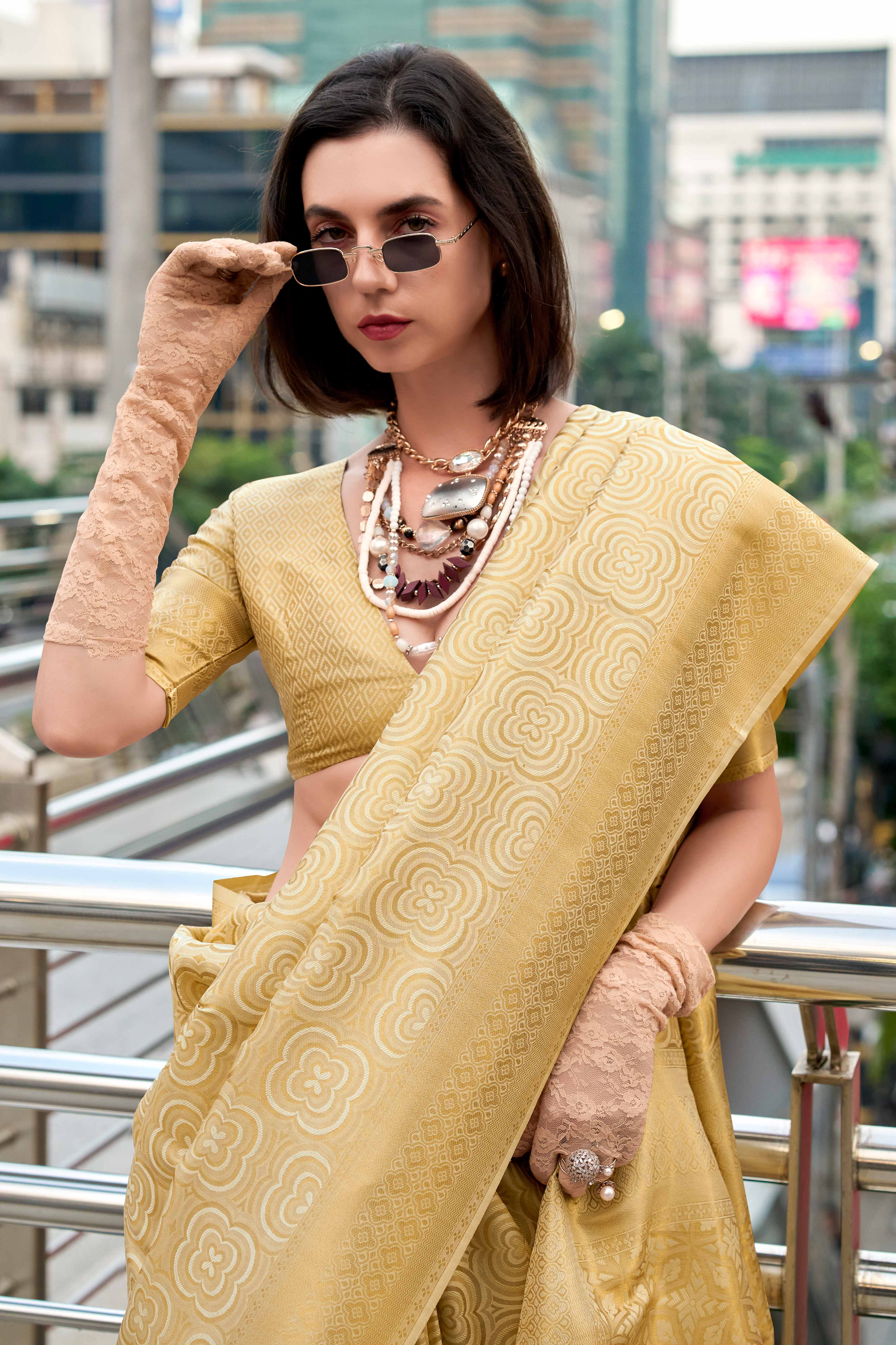 Gold Zari Woven Kanjivaram Silk Saree - Image 4