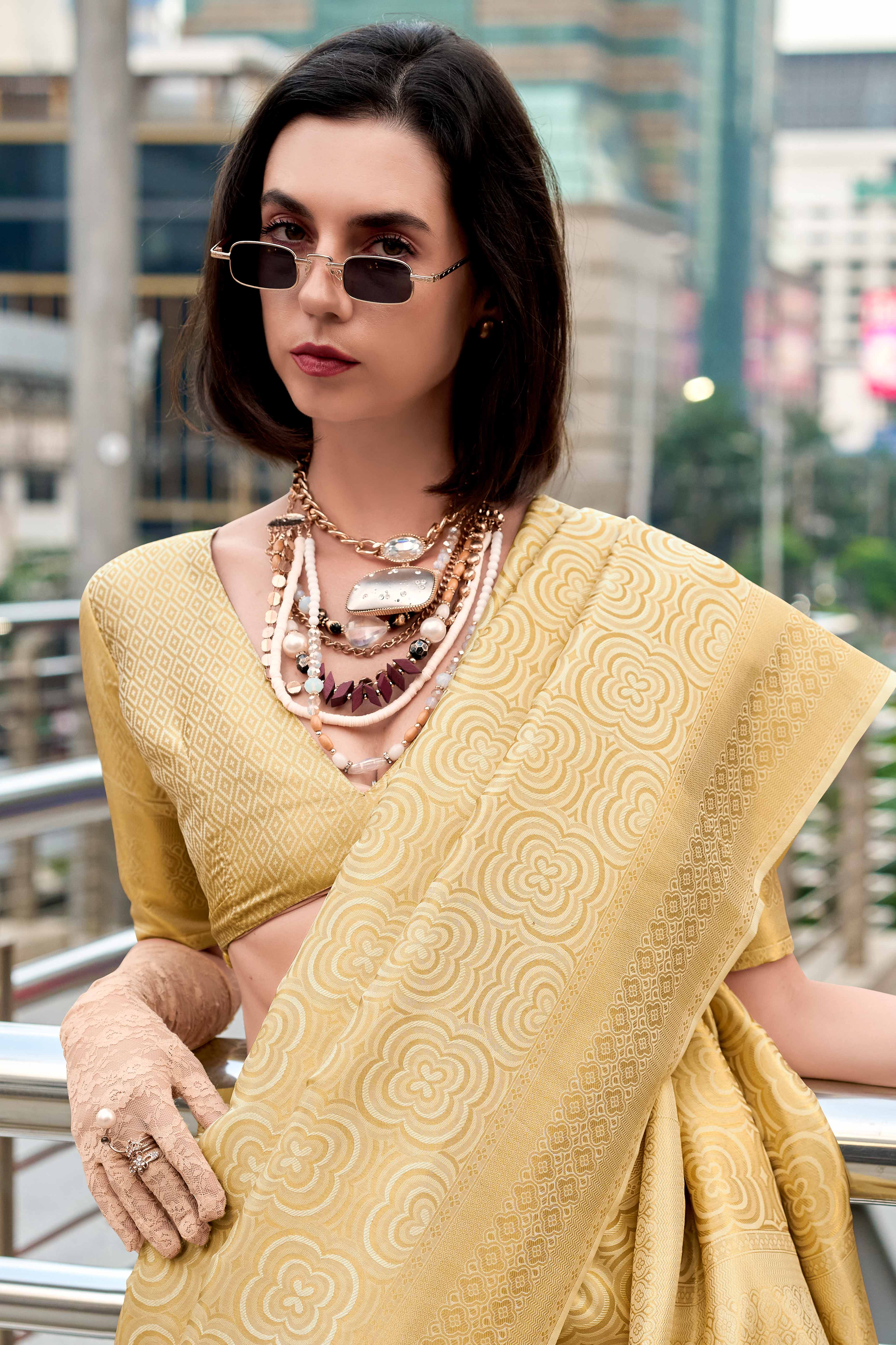 Gold Zari Woven Kanjivaram Silk Saree - Image 5