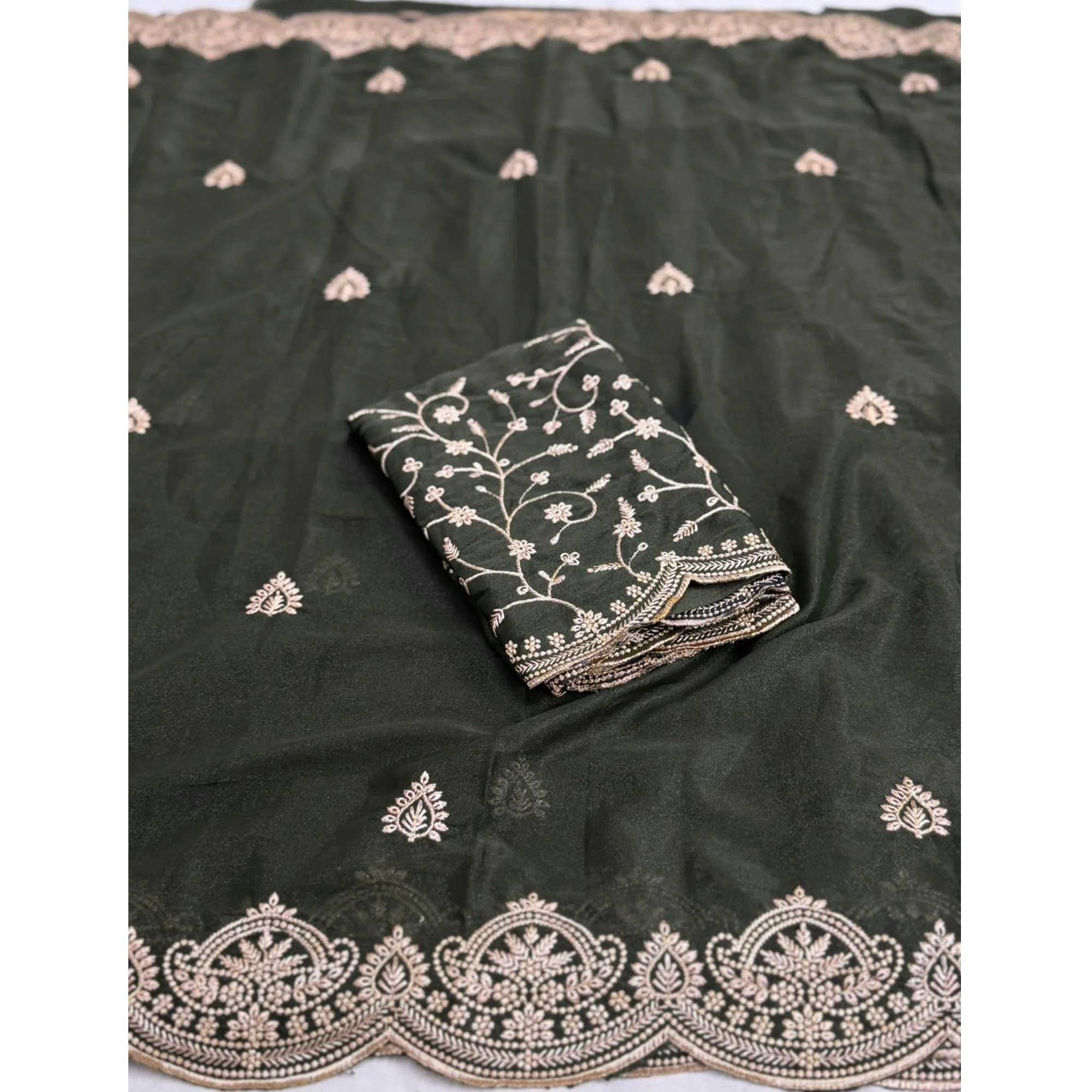Gorgeous Mehendi Green Floral Embroidered Georgette Saree Accented With Luxurious Zari Work - Image 3