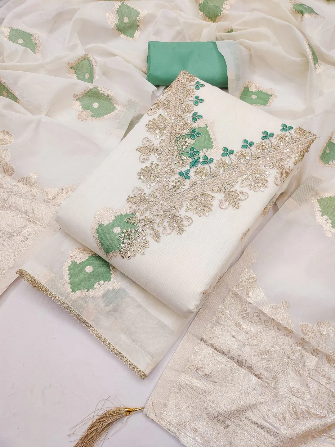 Graceful Cream & Green Floral Woven With Sequins Cording Embroidery Mulmul Cotton Dress Material - Image 4