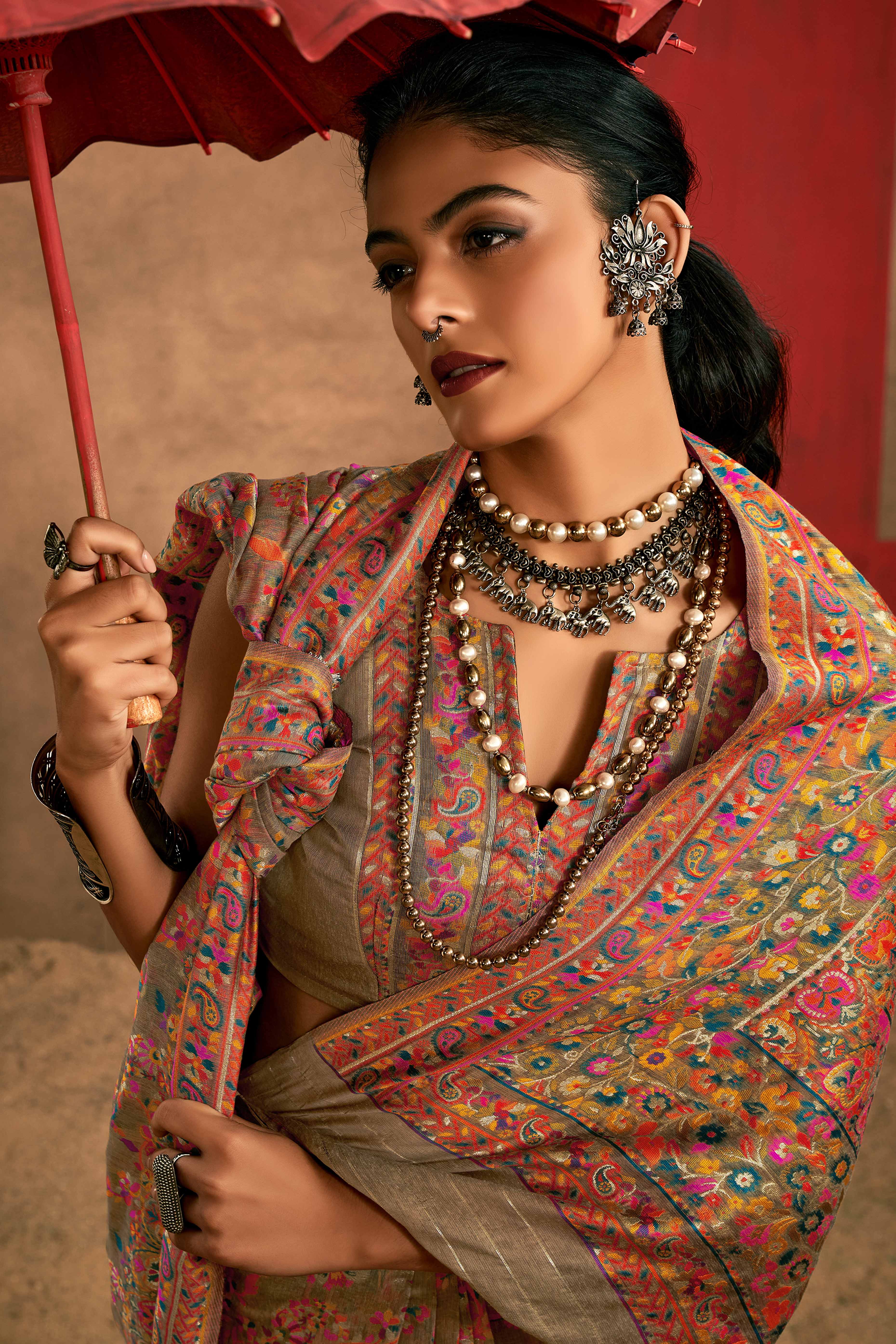 Graceful Dark Chikoo Floral Weaving Pashmina Modal Cotton Blend Saree With Timeless Appeal - Image 5