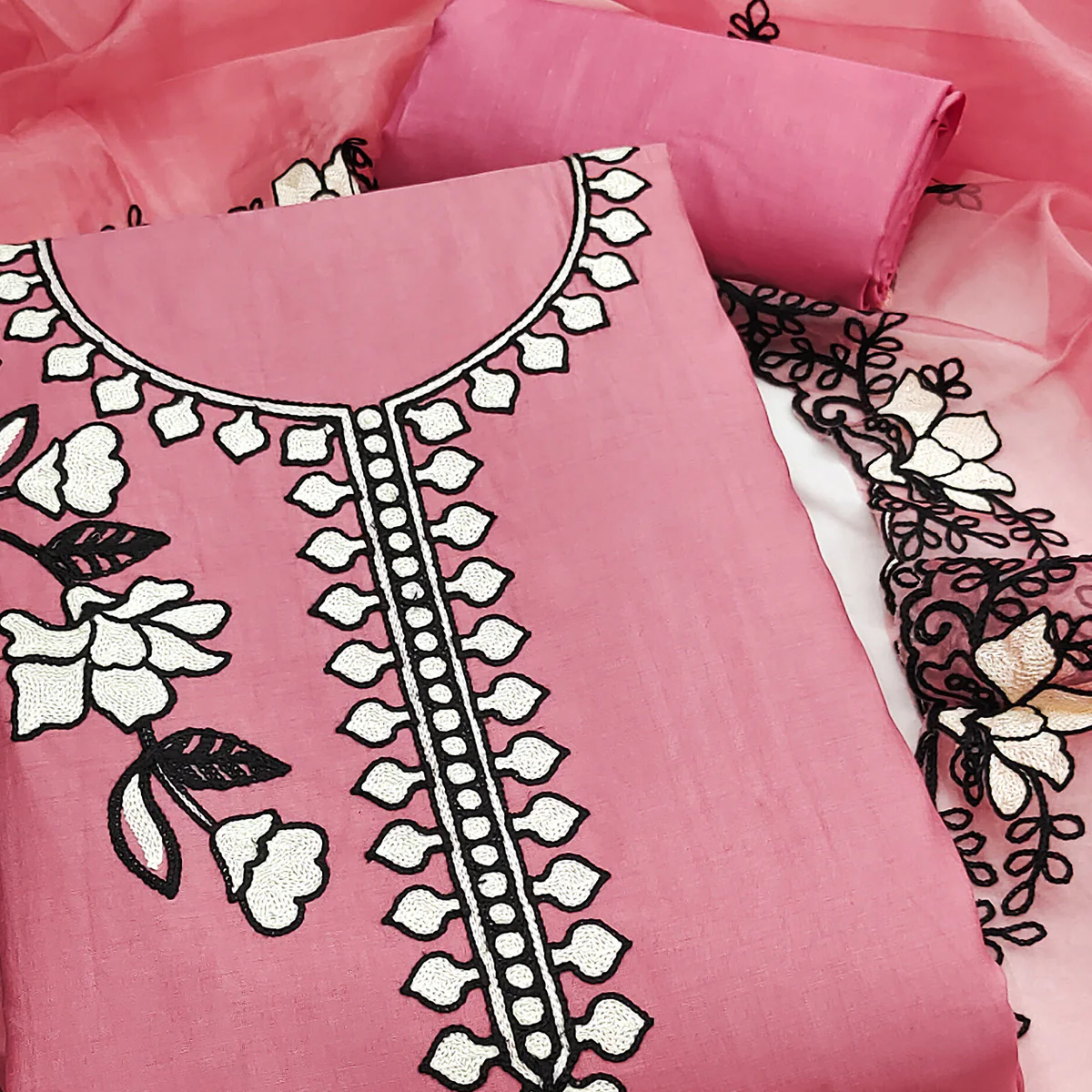Graceful Gajari Pink Floral Viscose Dress Material Enhanced With Intricate Thread Embroidery Work - Image 2