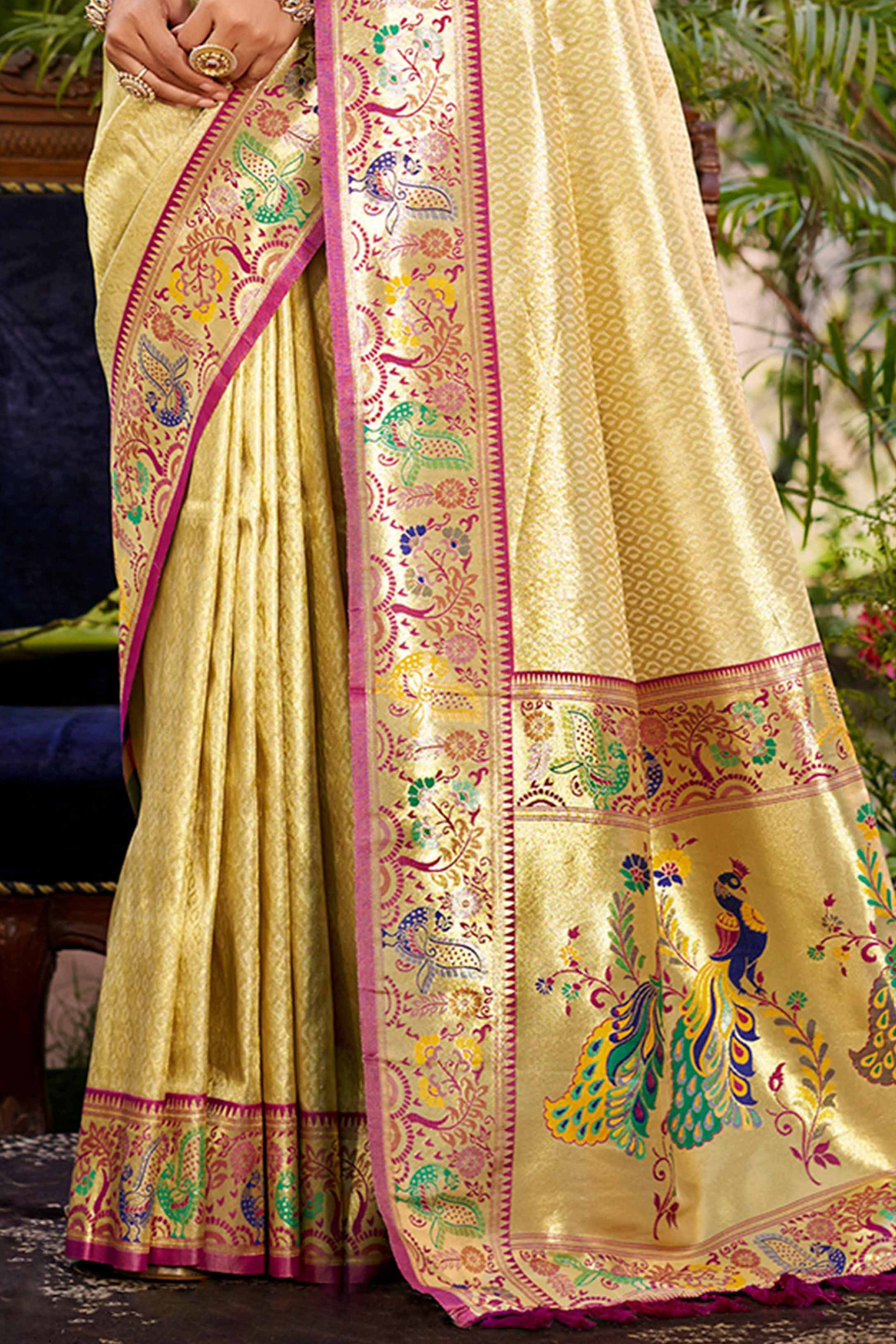 Graceful Golden Silk Blend Saree Adorned With Intricate Zari Weave & Peacock Motif Pallu - Image 5