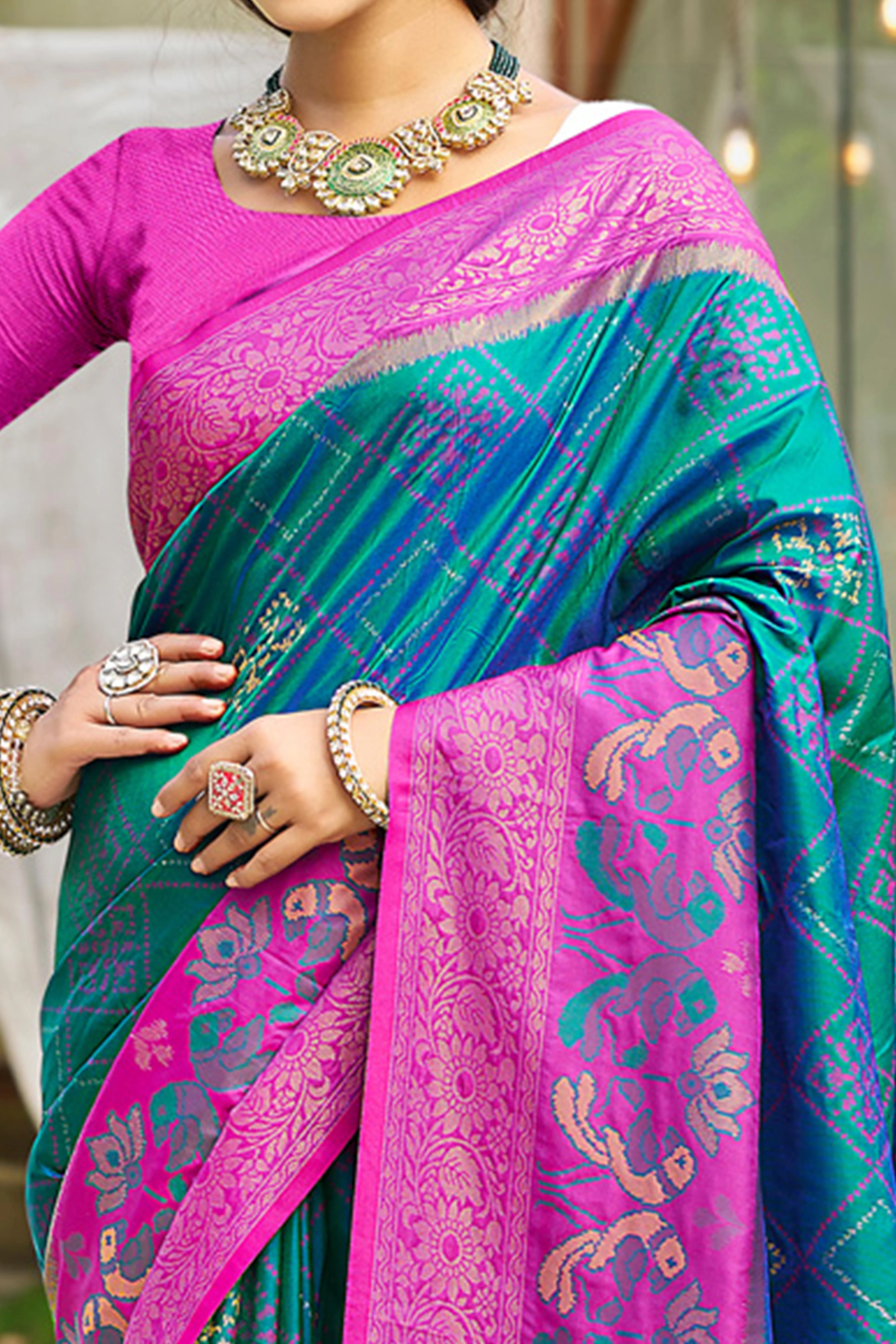Graceful Morpich Blue Pochampally Silk Blend Saree Adorned With Floral Weaving & Tassel Pallu - Image 2