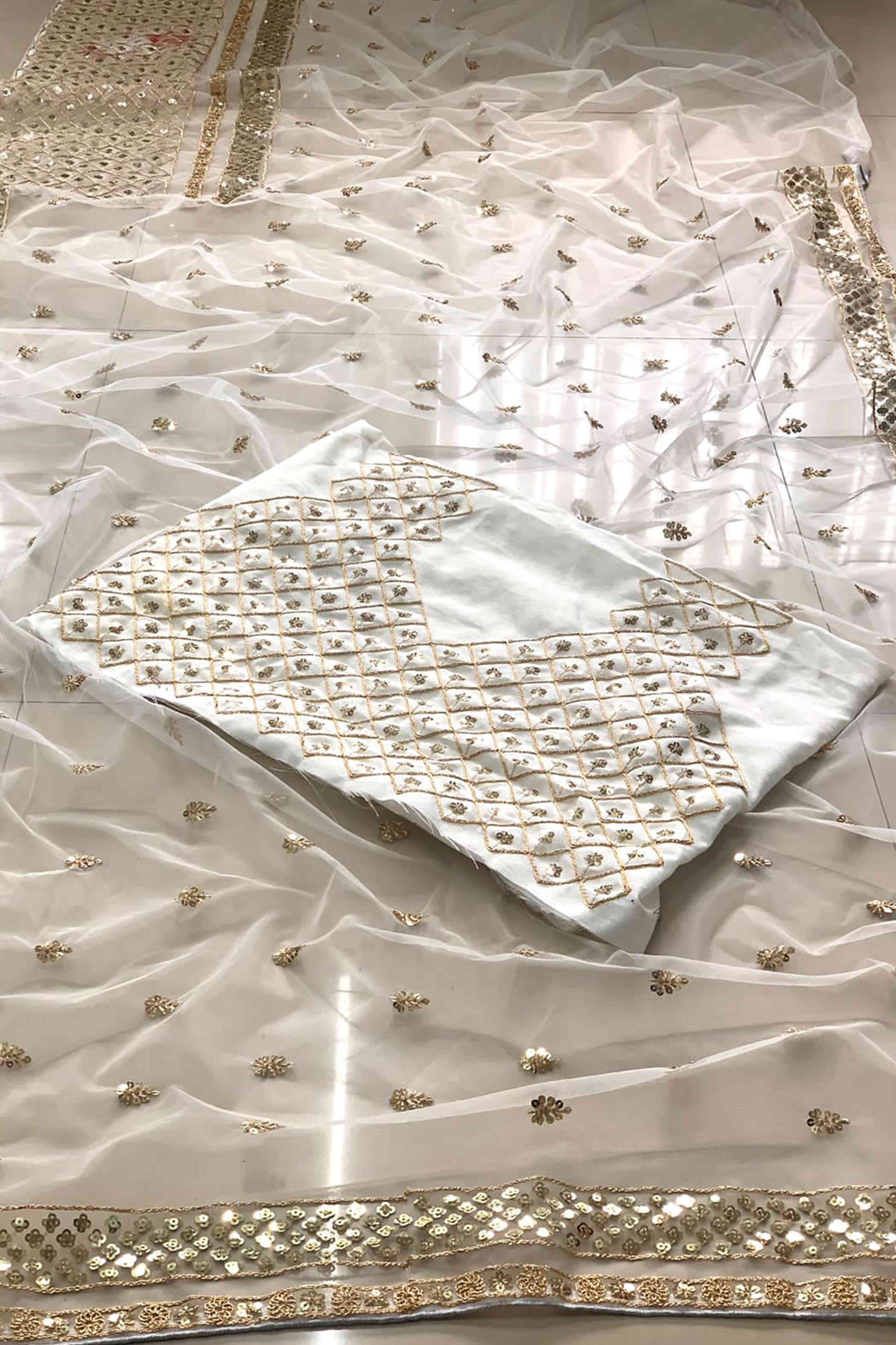Graceful Off White Sequins Embellished Net Saree for Partywear - Image 7