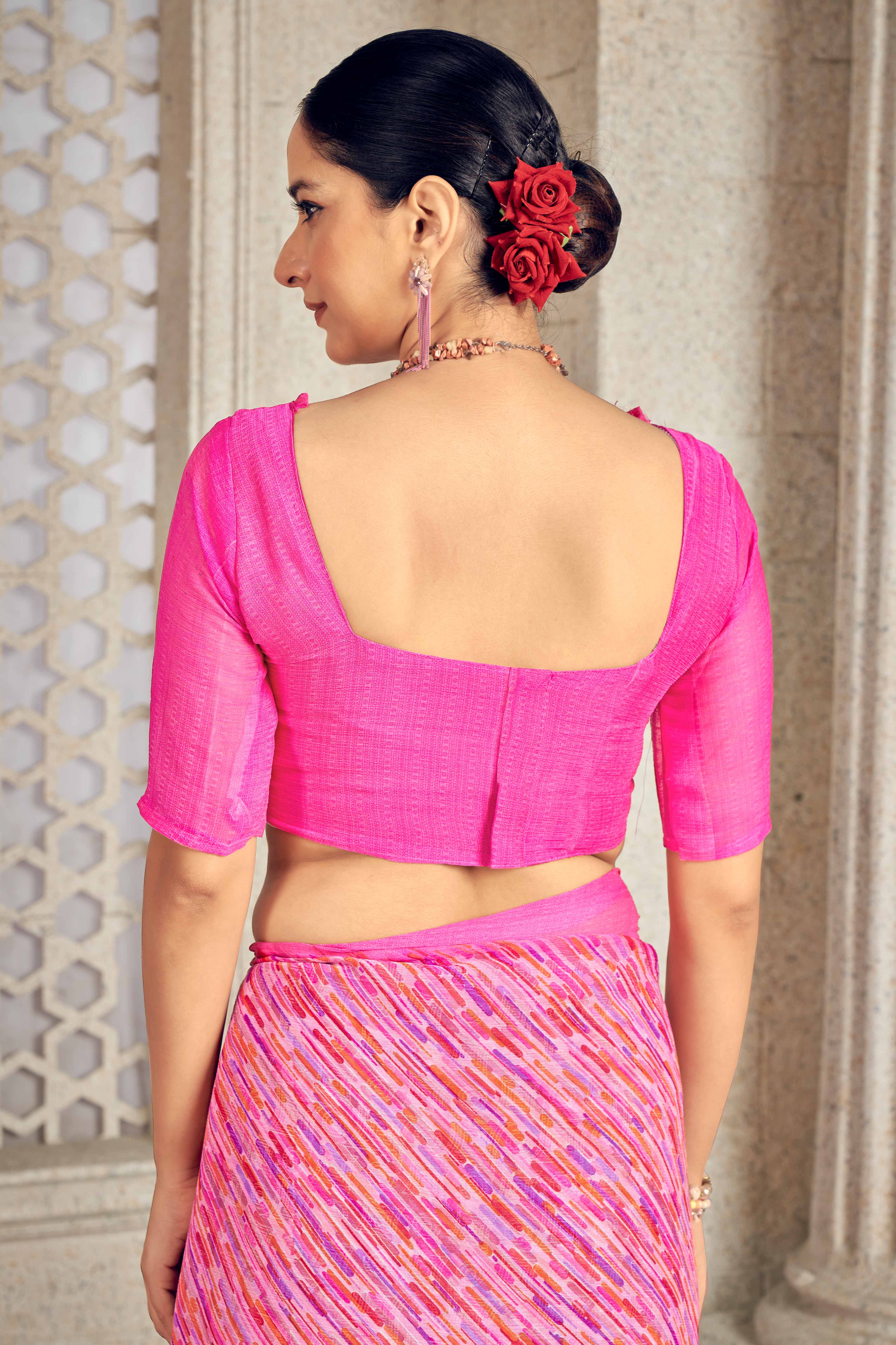 Graceful Pink Chiffon Saree With Elegant Print - Image 4