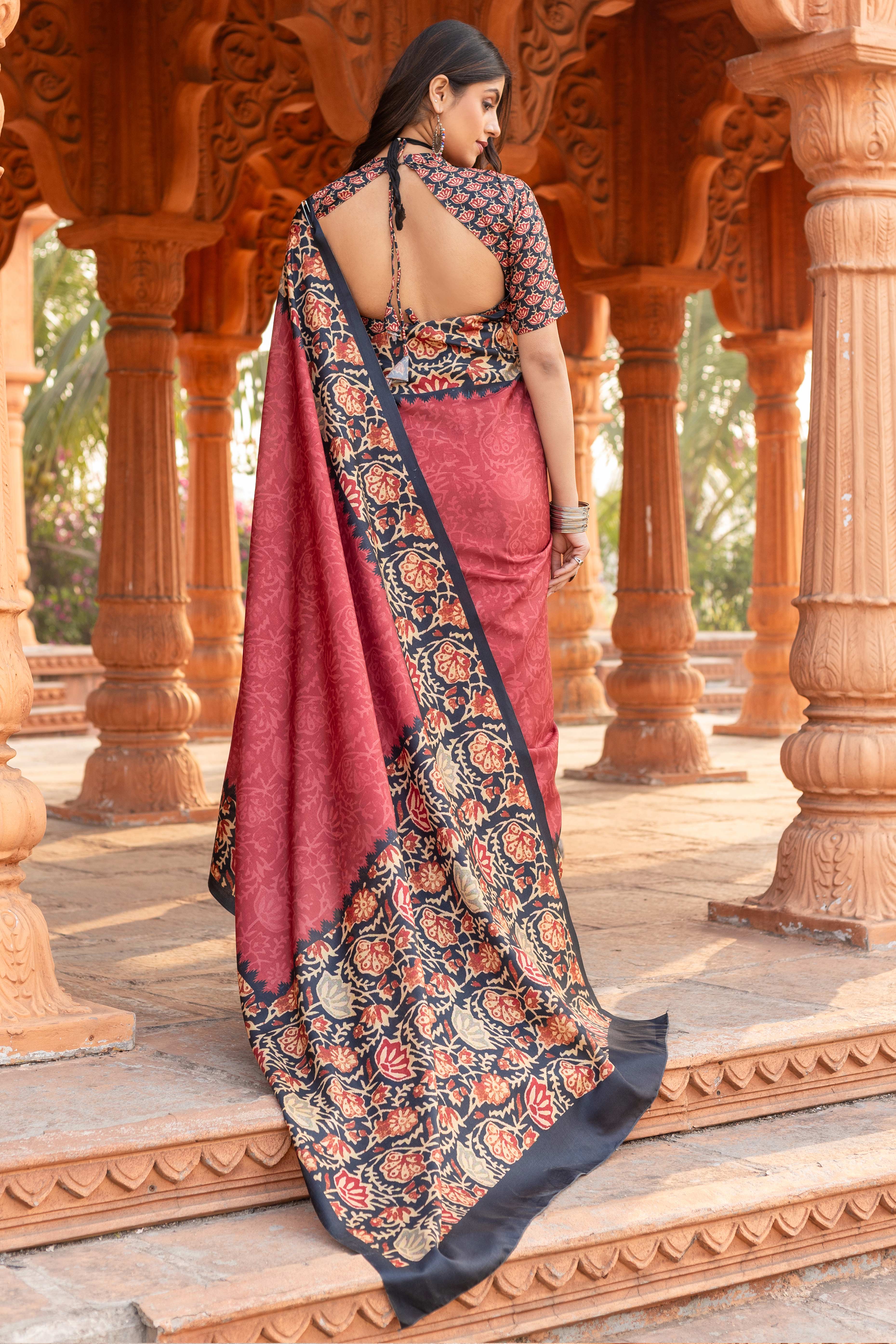 Graceful Pink Floral Printed Manipuri Cotton Silk Saree Showcasing Timeless Elegance - Image 5