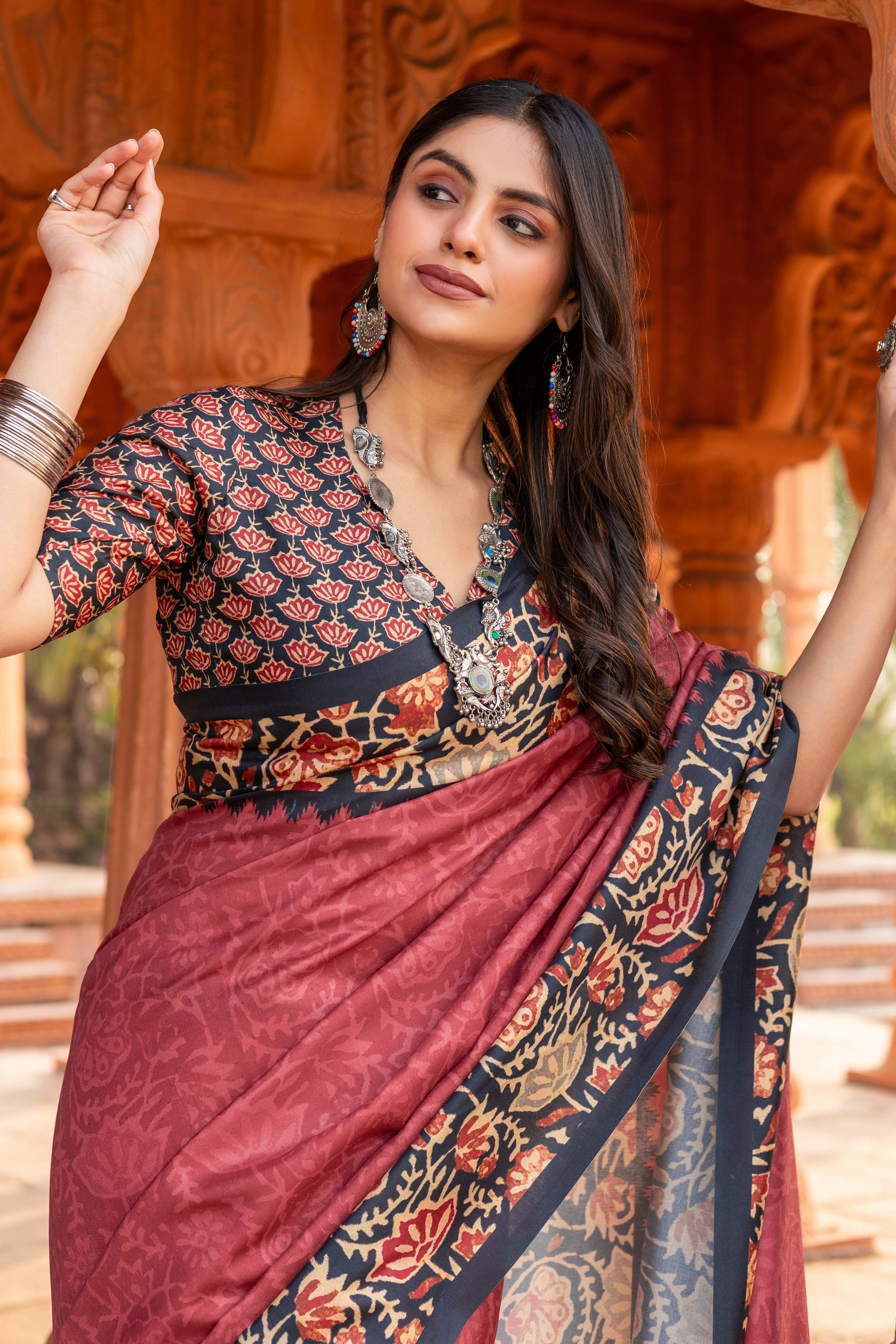 Graceful Pink Floral Printed Manipuri Cotton Silk Saree Showcasing Timeless Elegance - Image 7