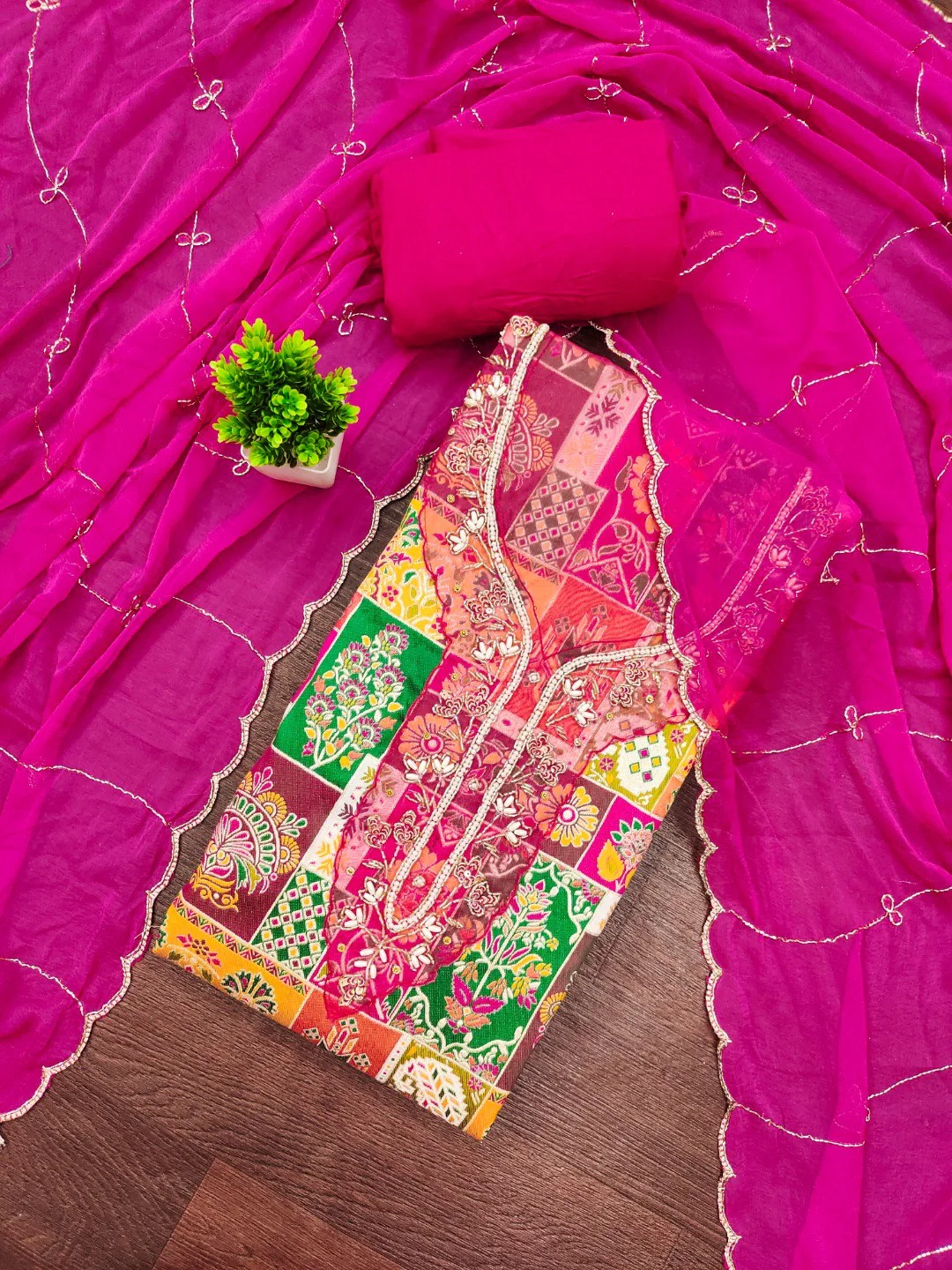 Graceful Pink Floral Weaving Viscose Banarasi Dress Material Adorned With Moti & Sequins Work - Image 3
