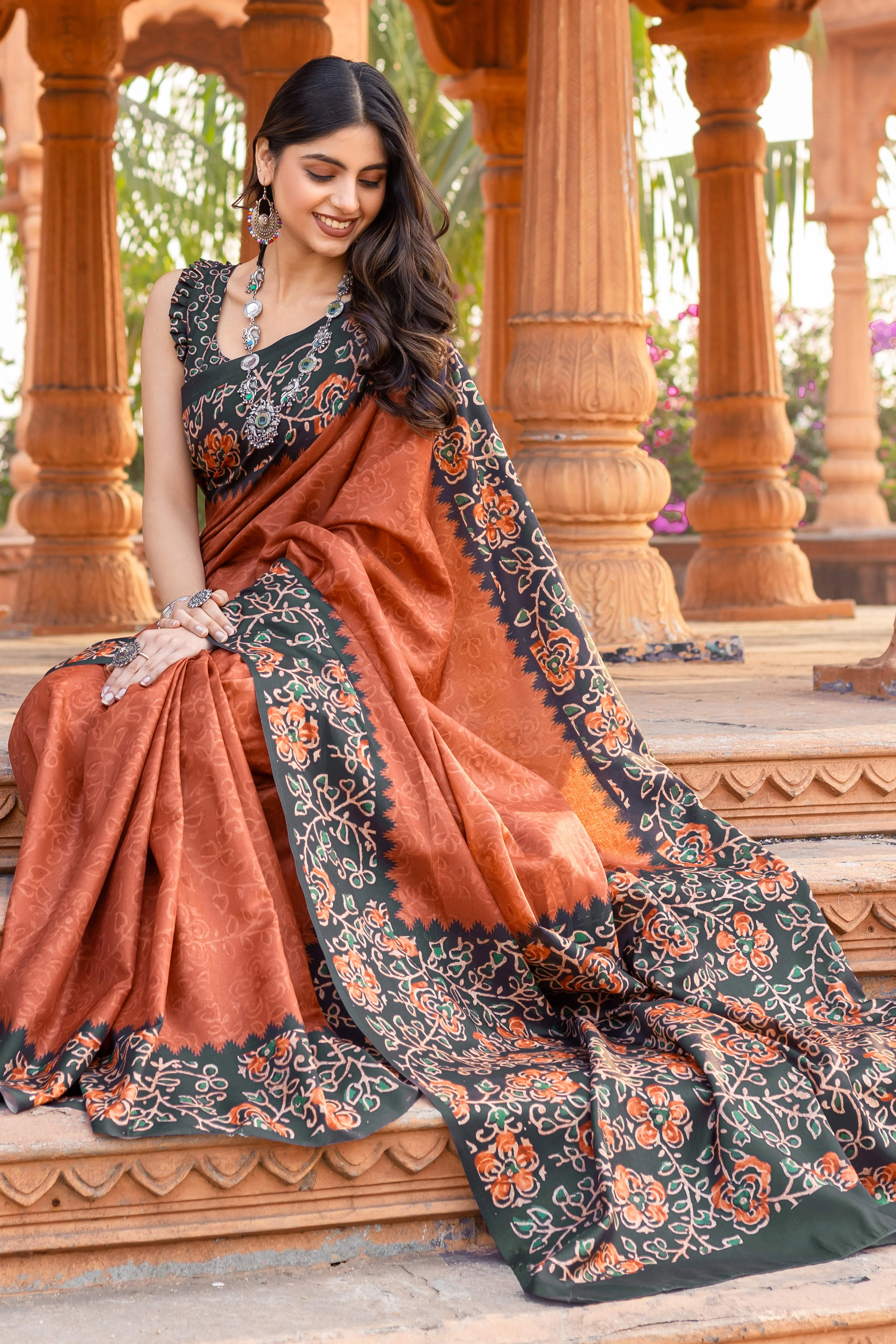 Graceful Rust Floral Printed Manipuri Cotton Silk Saree Showcasing Timeless Elegance - Image 4