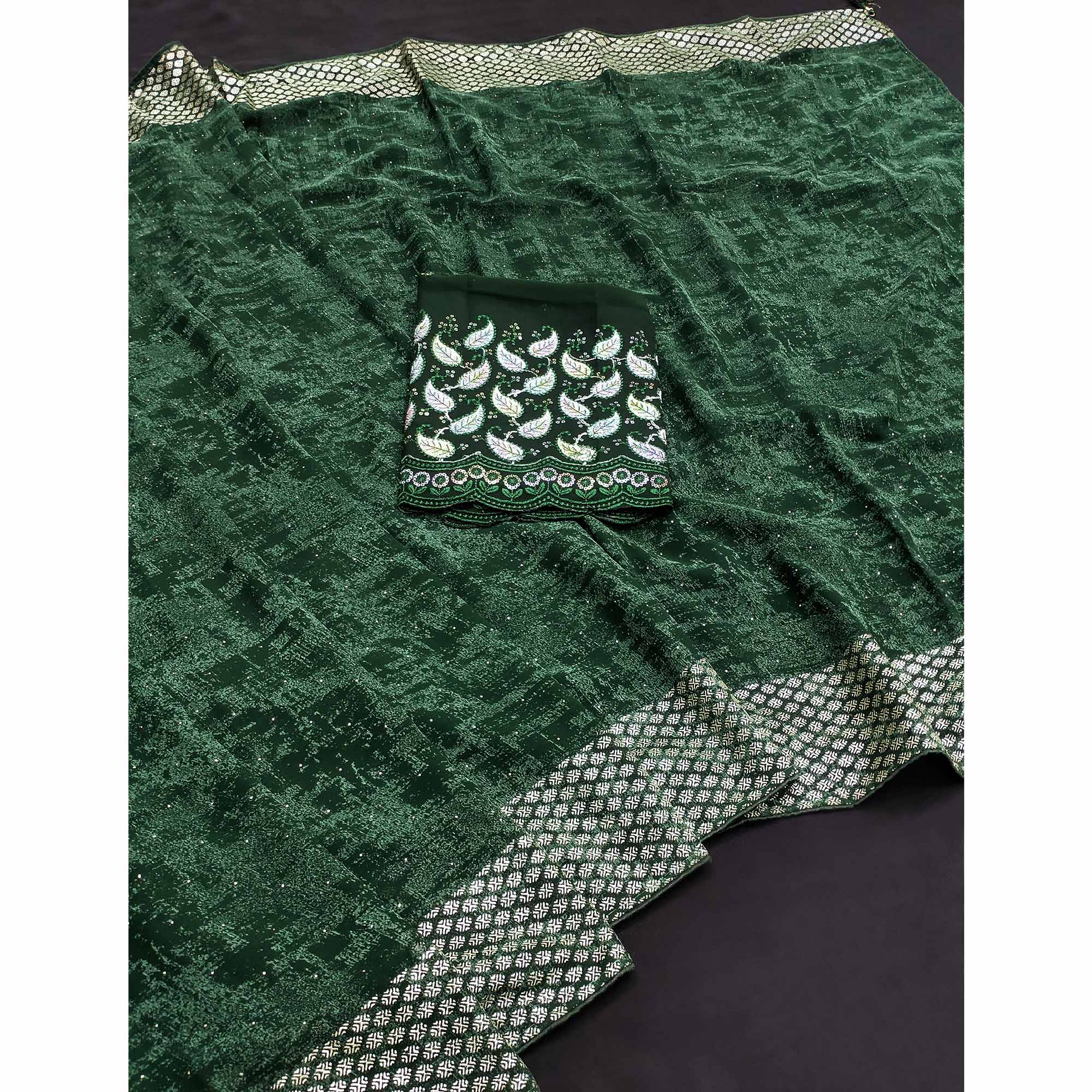 Green Abstract Printed Georgette Saree - Image 3