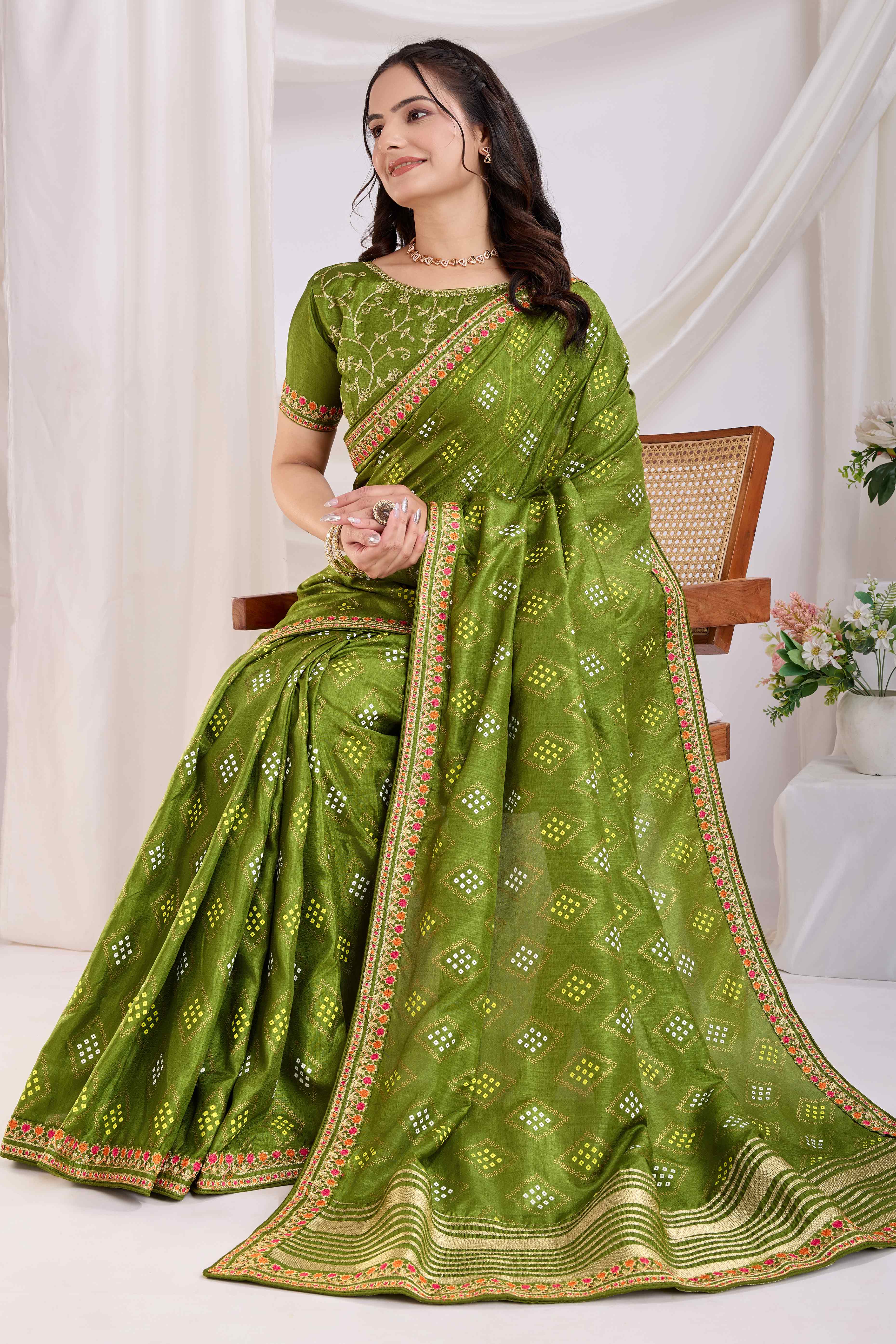 Green Bandhani Printed Vichitra Silk Saree With Embroidery Border - Image 5