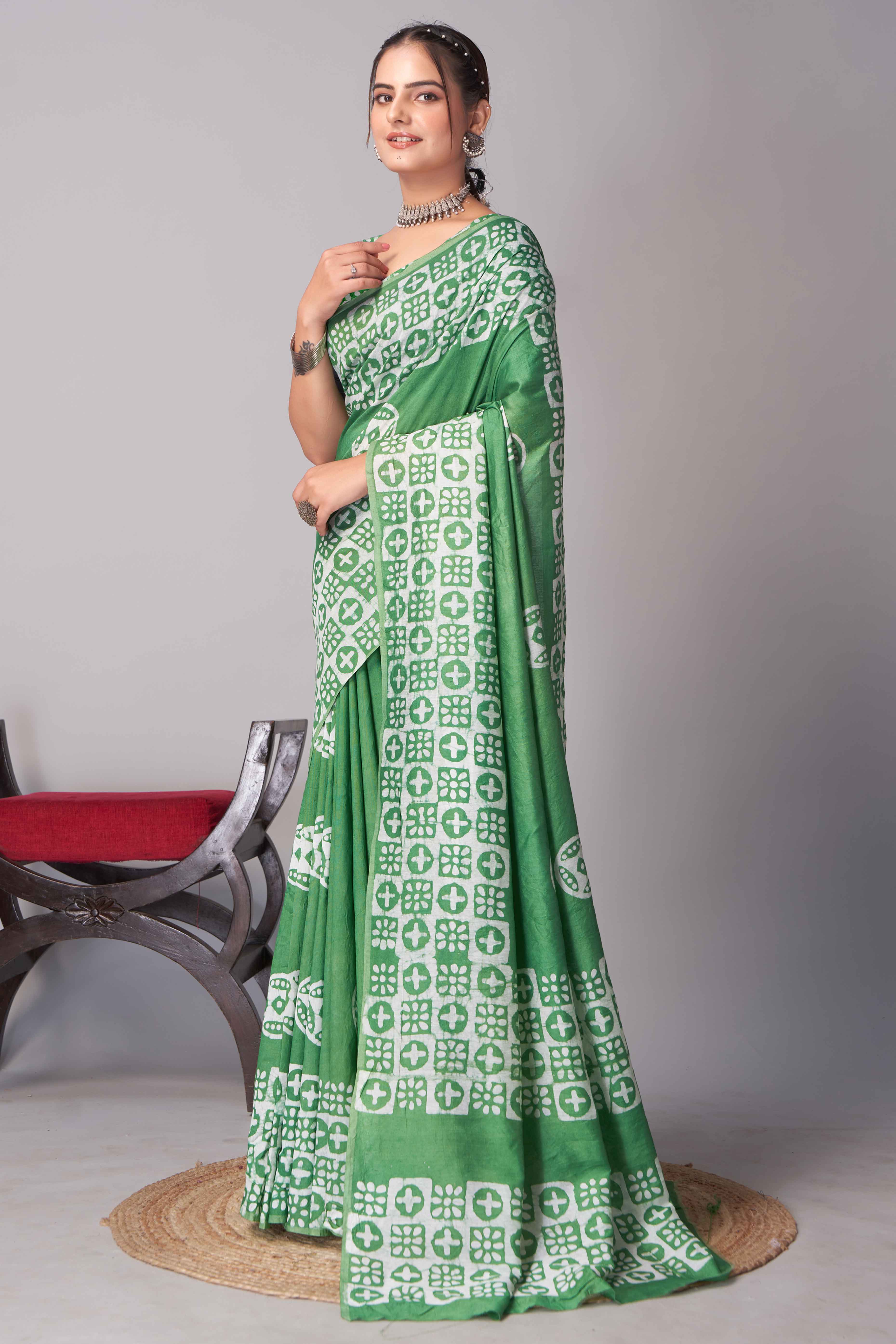 Green Batik Printed Chanderi Cotton Silk Saree - Image 4